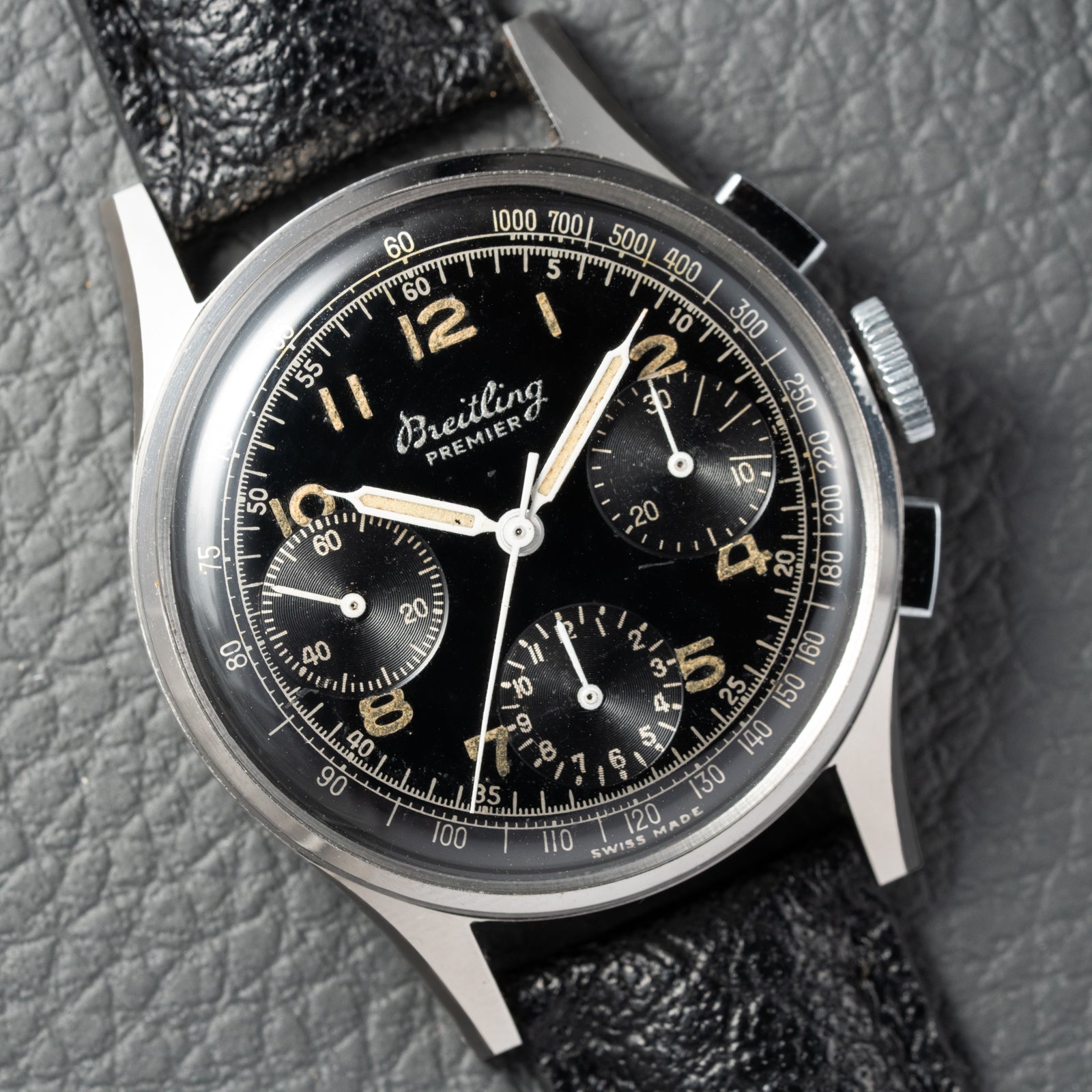 Breitling Premier Unpolished Black Gilt Dial Chronograph Venus 152 from 1940s Ref 787