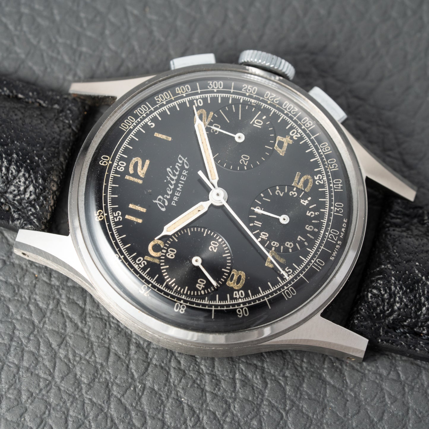 Breitling Premier Unpolished Black Gilt Dial Chronograph Venus 152 from 1940s Ref 787