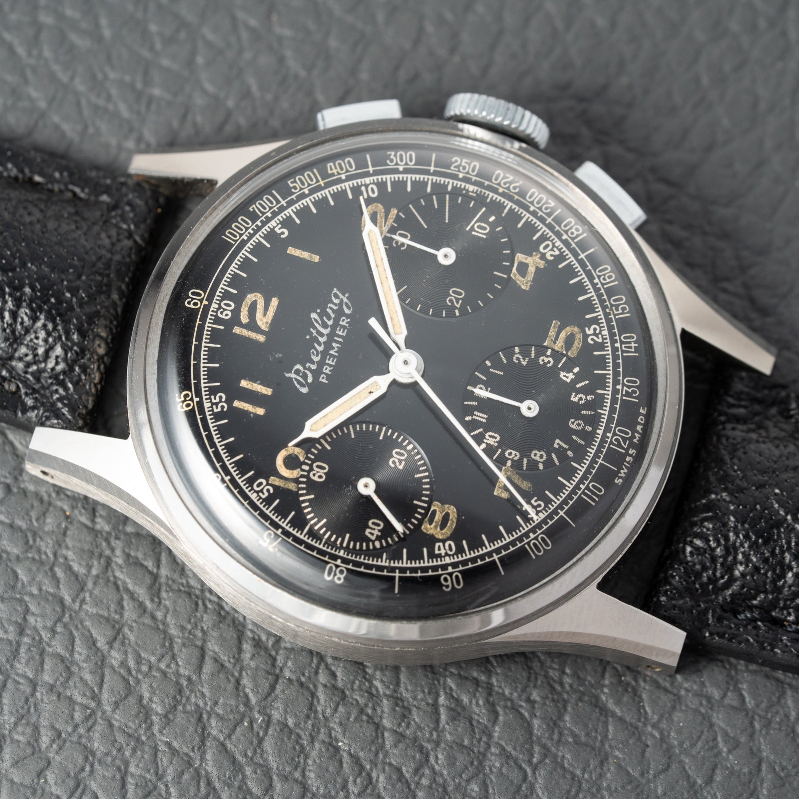 Breitling Premier Unpolished Black Gilt Dial Chronograph Venus 152 from 1940s Ref 787