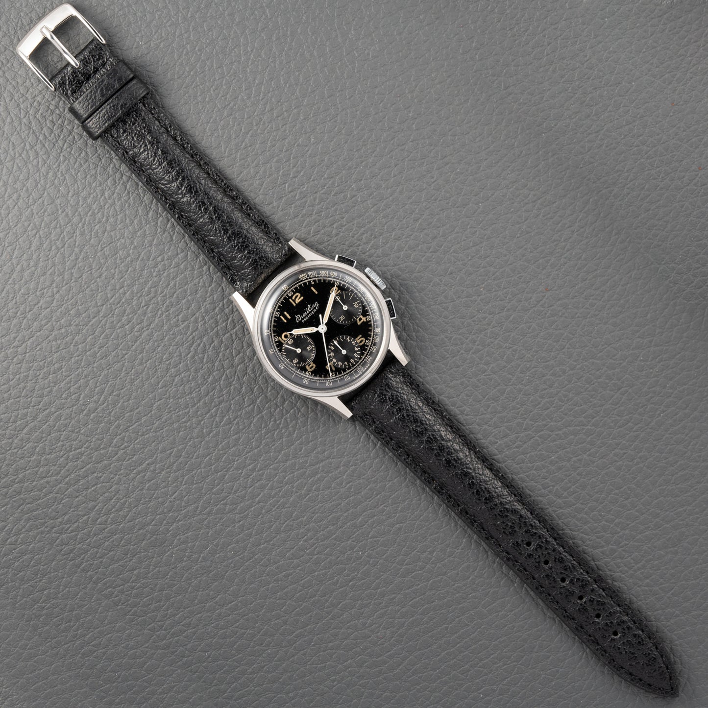Breitling Premier Unpolished Black Gilt Dial Chronograph Venus 152 from 1940s Ref 787