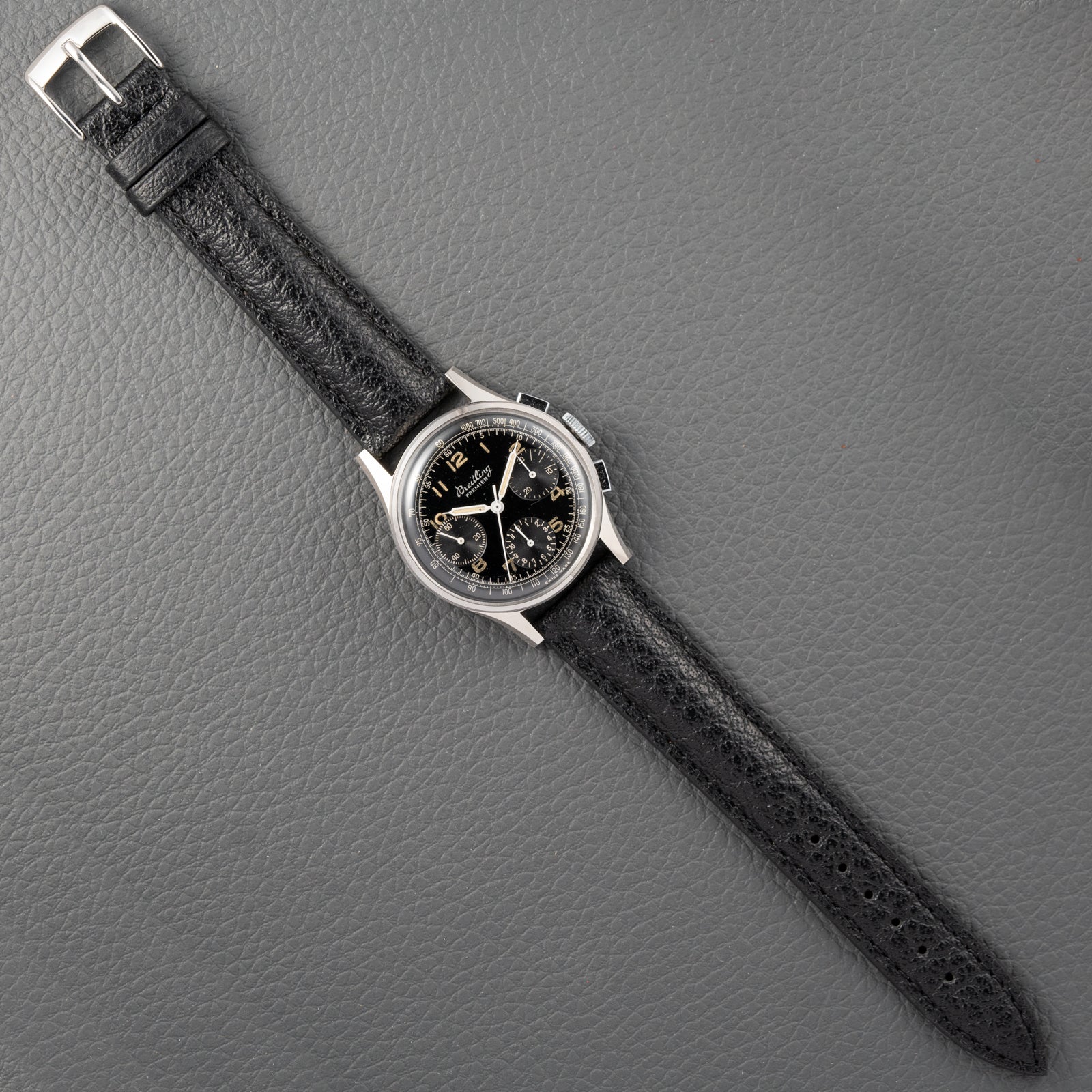 Breitling Premier Unpolished Black Gilt Dial Chronograph Venus 152 from 1940s Ref 787