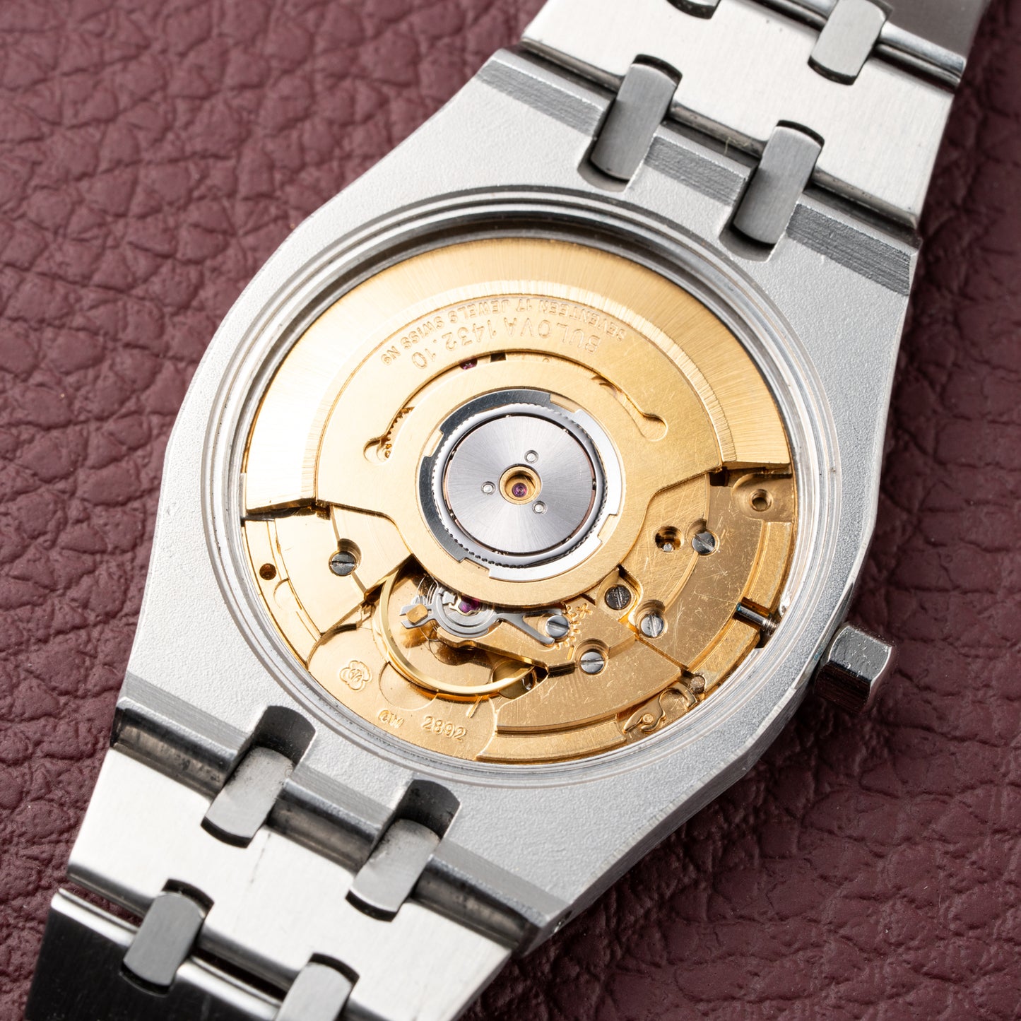 Bulova Automatic Royal Oak White Dial Ref. 4420101 from 1980s
