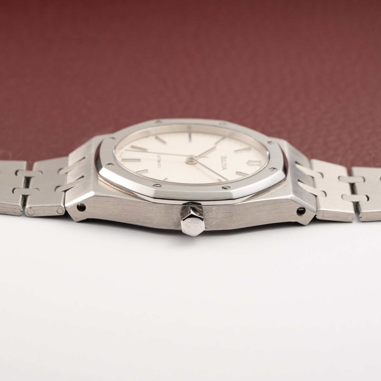 Bulova Automatic Royal Oak White Dial Ref. 4420101 from 1980s