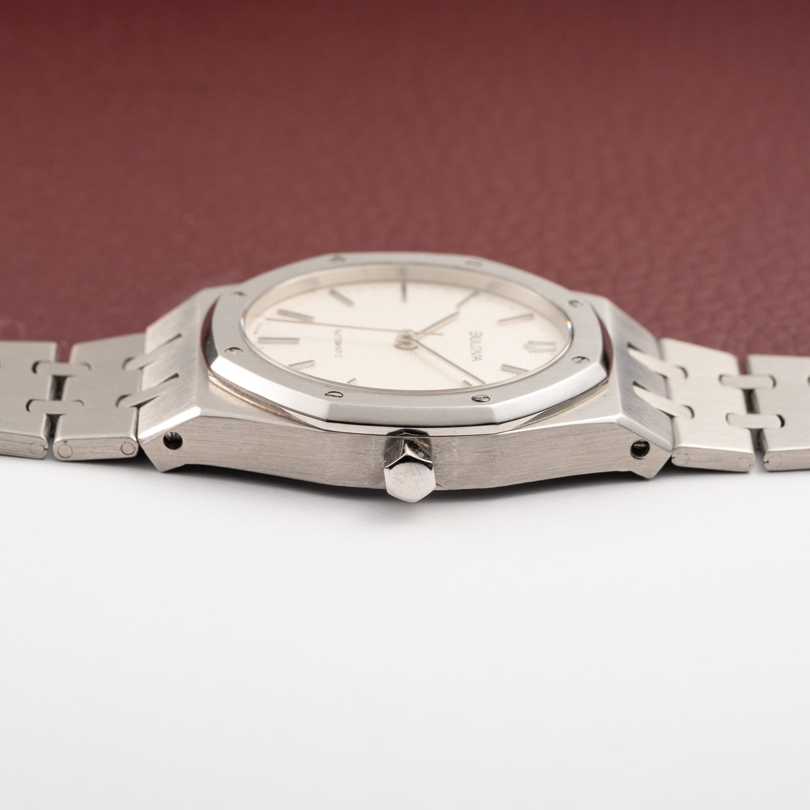 Bulova Automatic Royal Oak White Dial Ref. 4420101 from 1980s