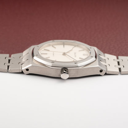 Bulova Automatic Royal Oak White Dial Ref. 4420101 from 1980s