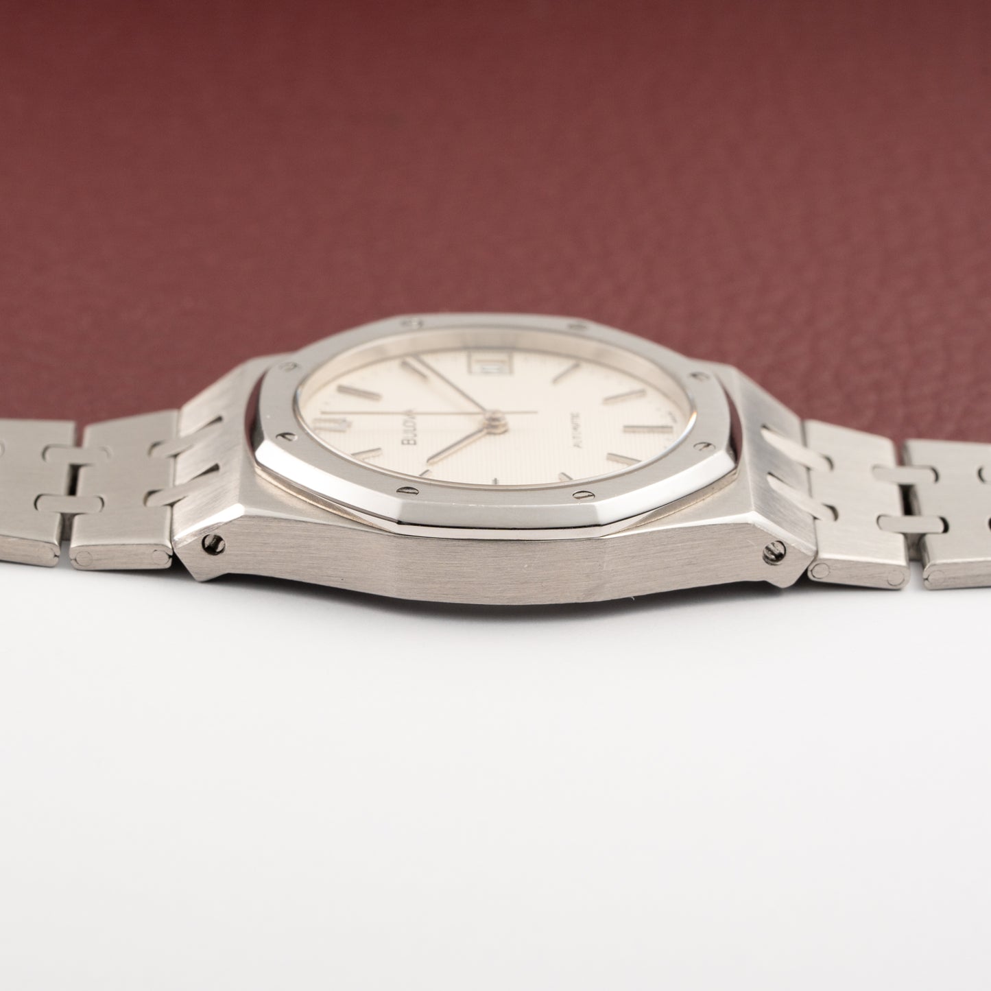 Bulova Automatic Royal Oak White Dial Ref. 4420101 from 1980s