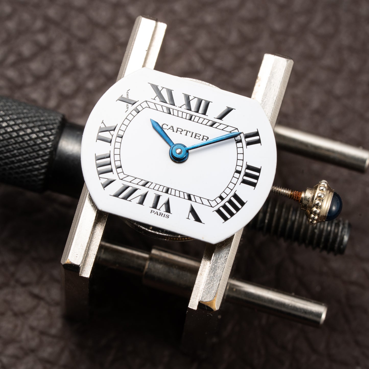 Cartier Ellipse Horizontal 'Paris' 18k White Gold PM Ref. 67081 from 1970s