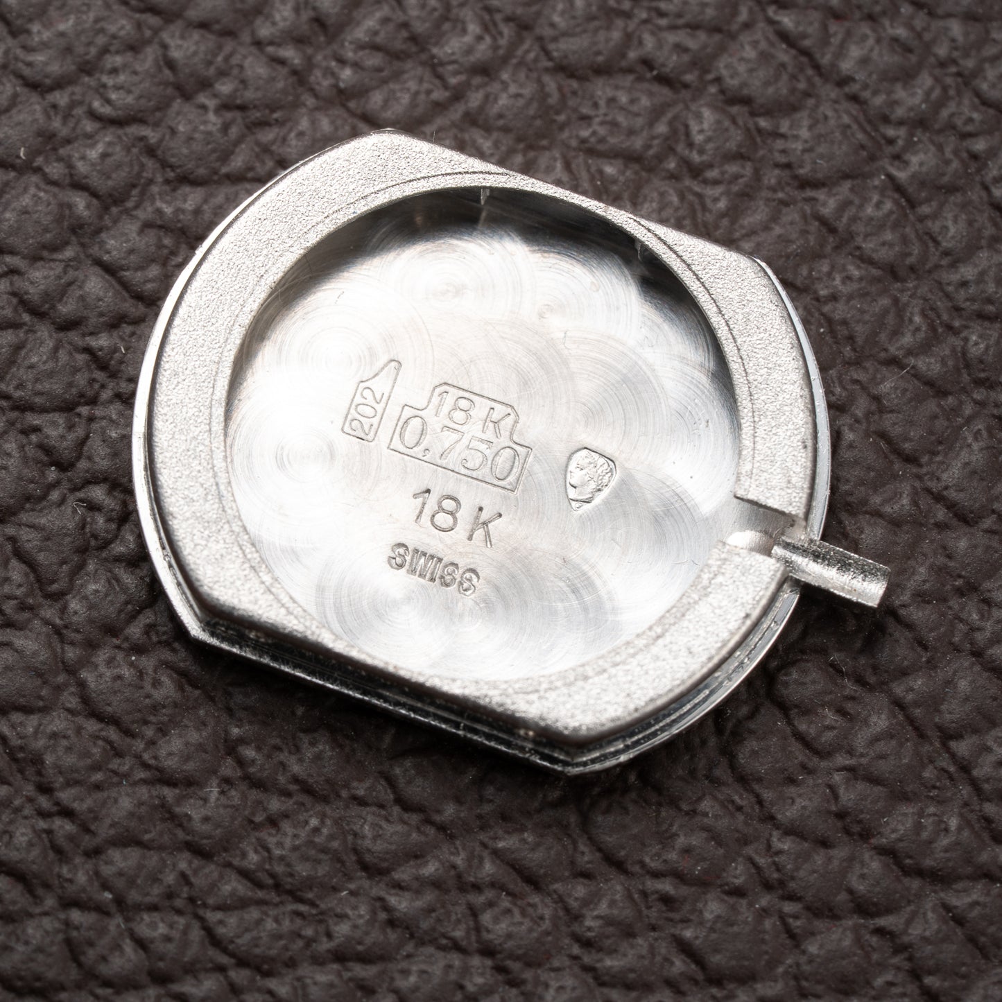 Cartier Ellipse Horizontal 'Paris' 18k White Gold PM Ref. 67081 from 1970s