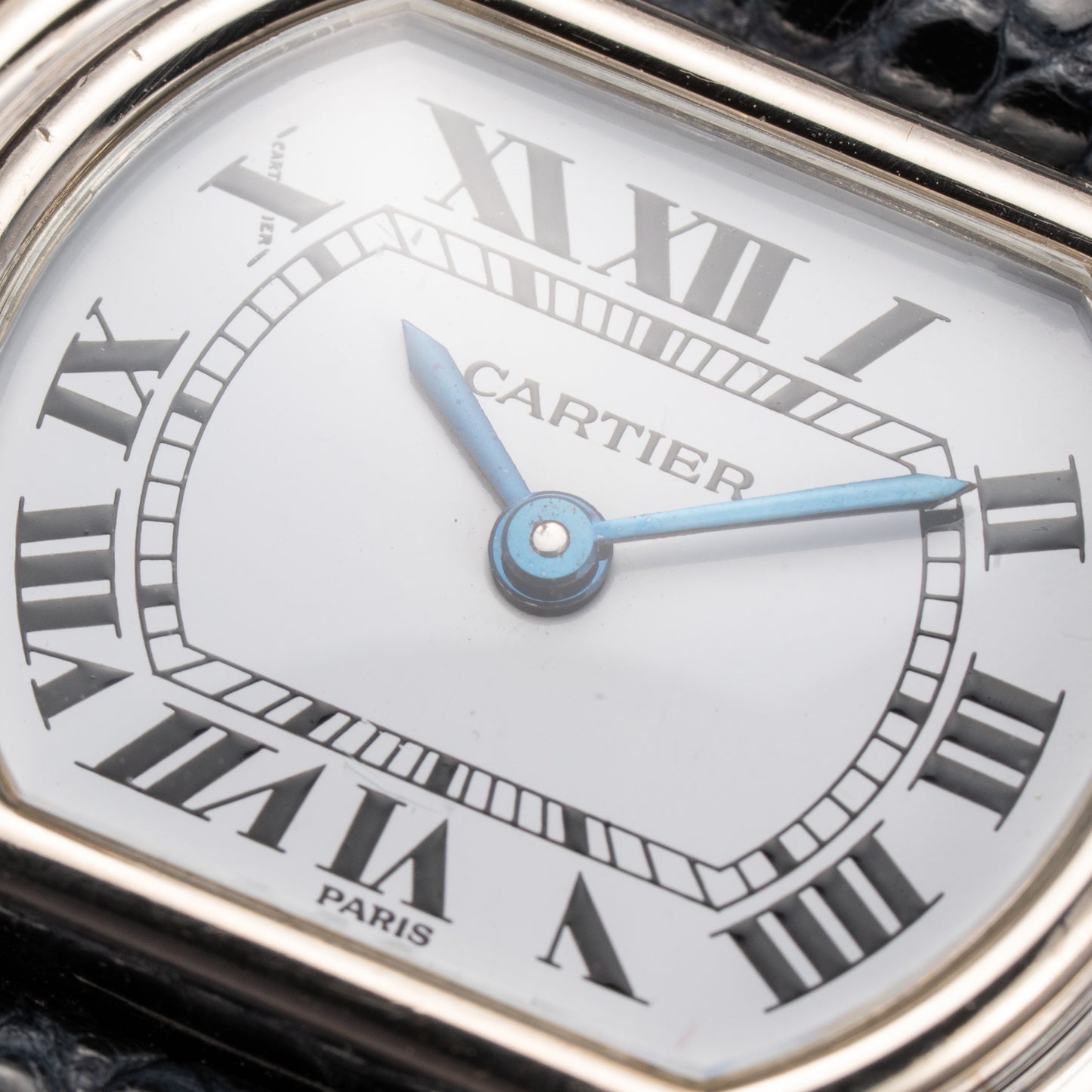 Cartier Ellipse Horizontal 'Paris' 18k White Gold PM Ref. 67081 from 1970s