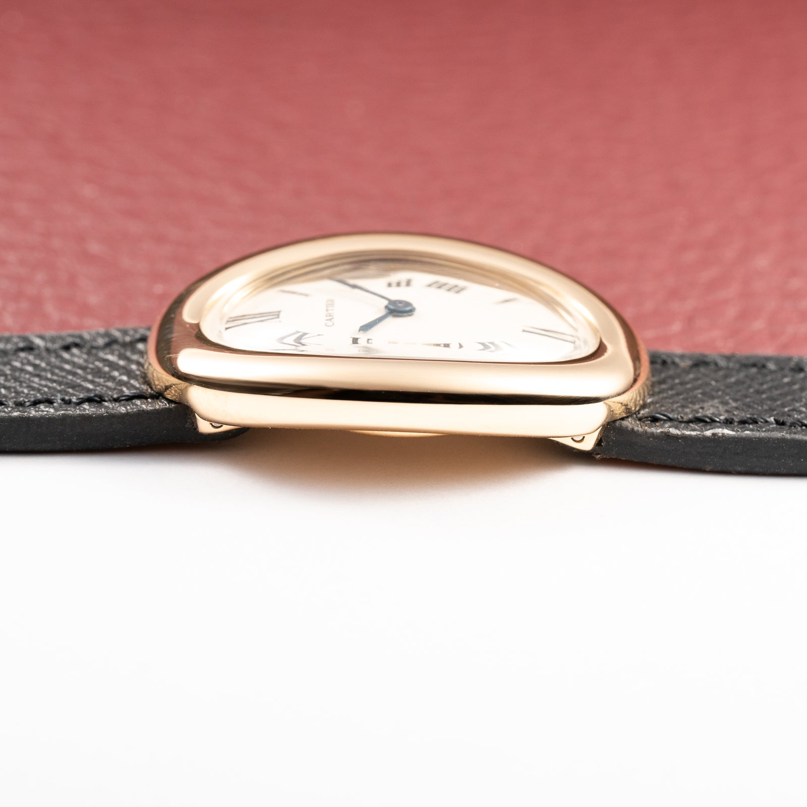 Cartier Baignoire 18K Yellow Gold Quartz Ref. 866044 from 1990s
