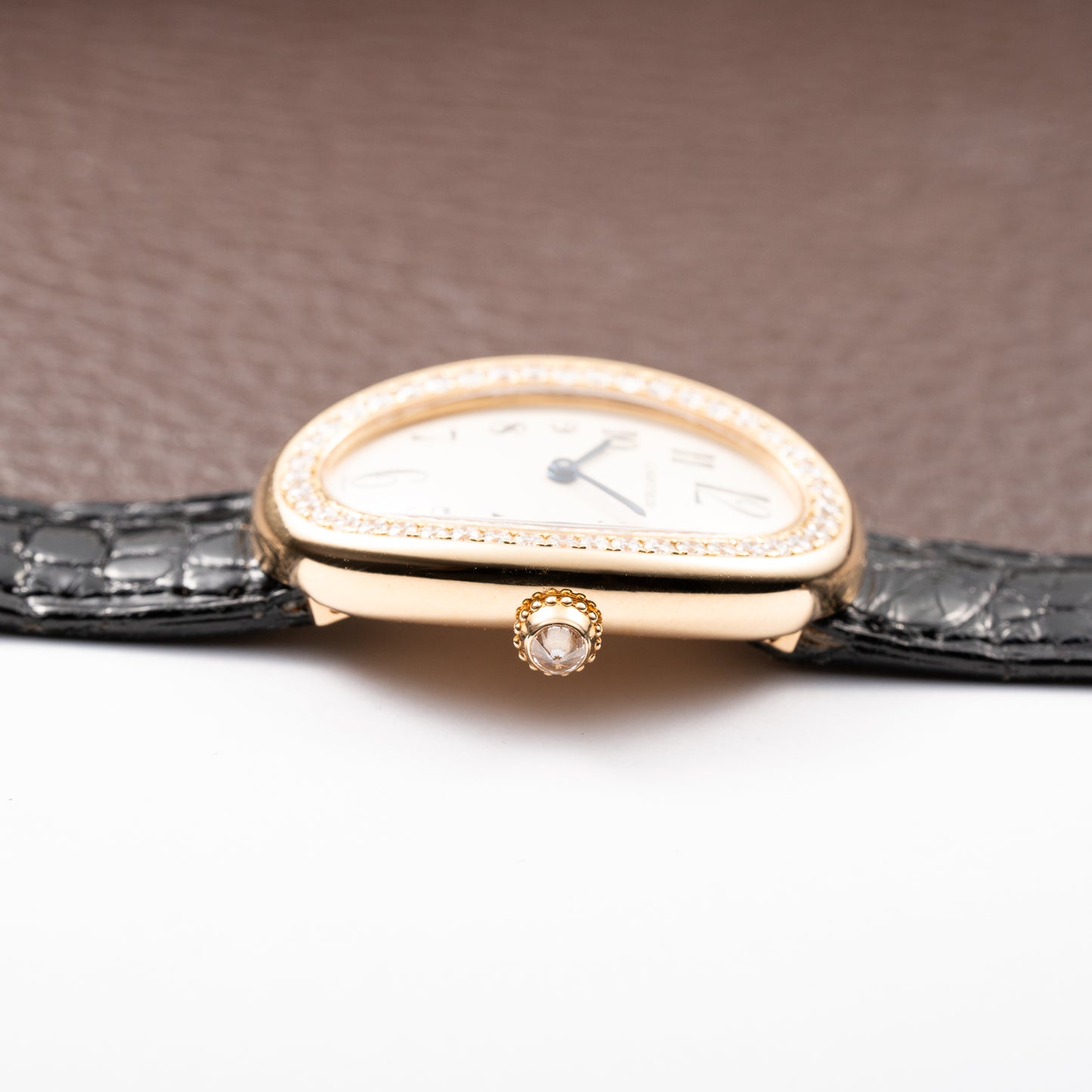 Cartier Baignoire Factory Diamond Cartier Serviced 2026 – 2-Year International Warranty Ref. 1954 Full Set from 1996