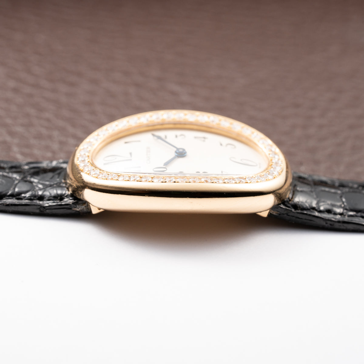 Cartier Baignoire Factory Diamond Cartier Serviced 2026 – 2-Year International Warranty Ref. 1954 Full Set from 1996