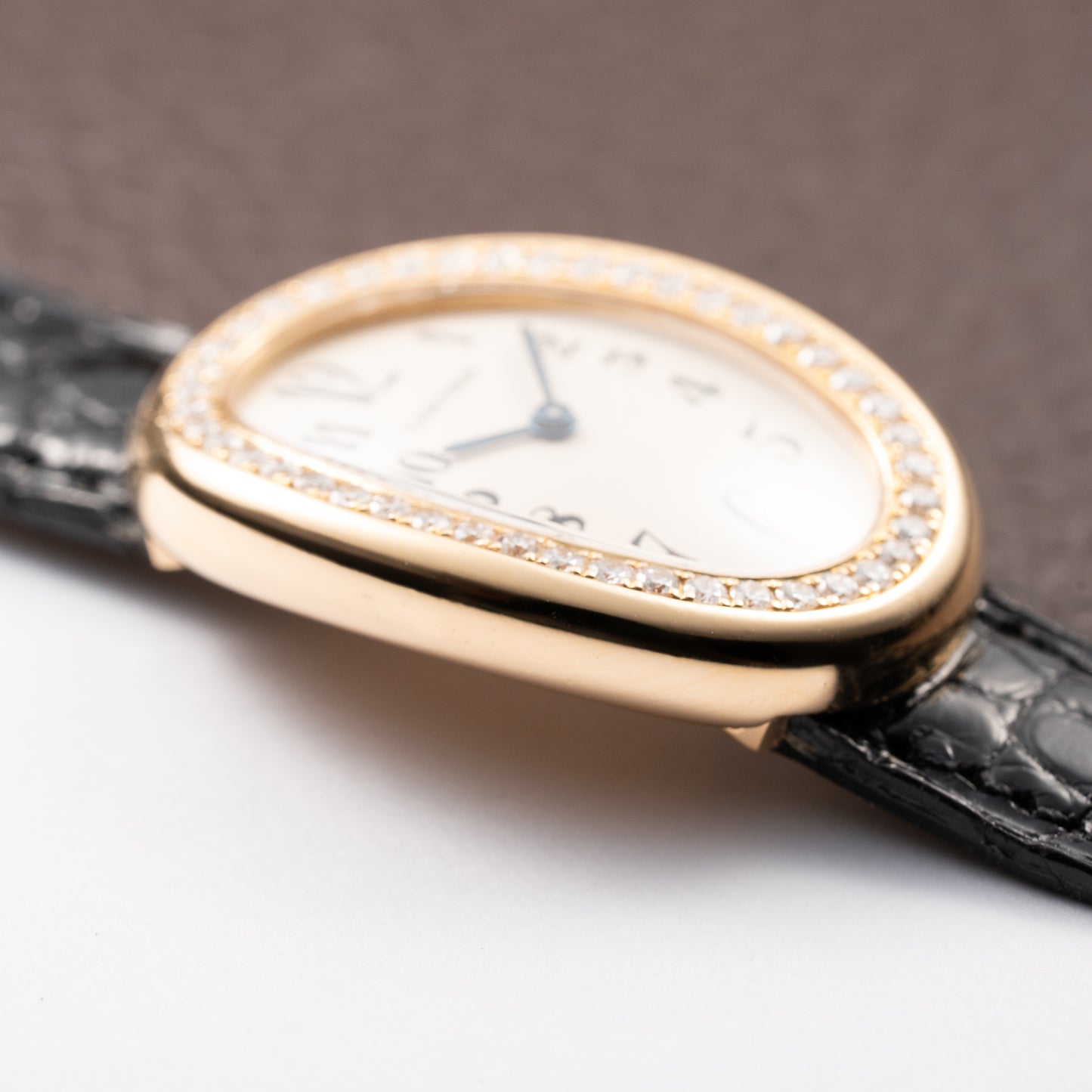 Cartier Baignoire Factory Diamond Cartier Serviced 2026 – 2-Year International Warranty Ref. 1954 Full Set from 1996