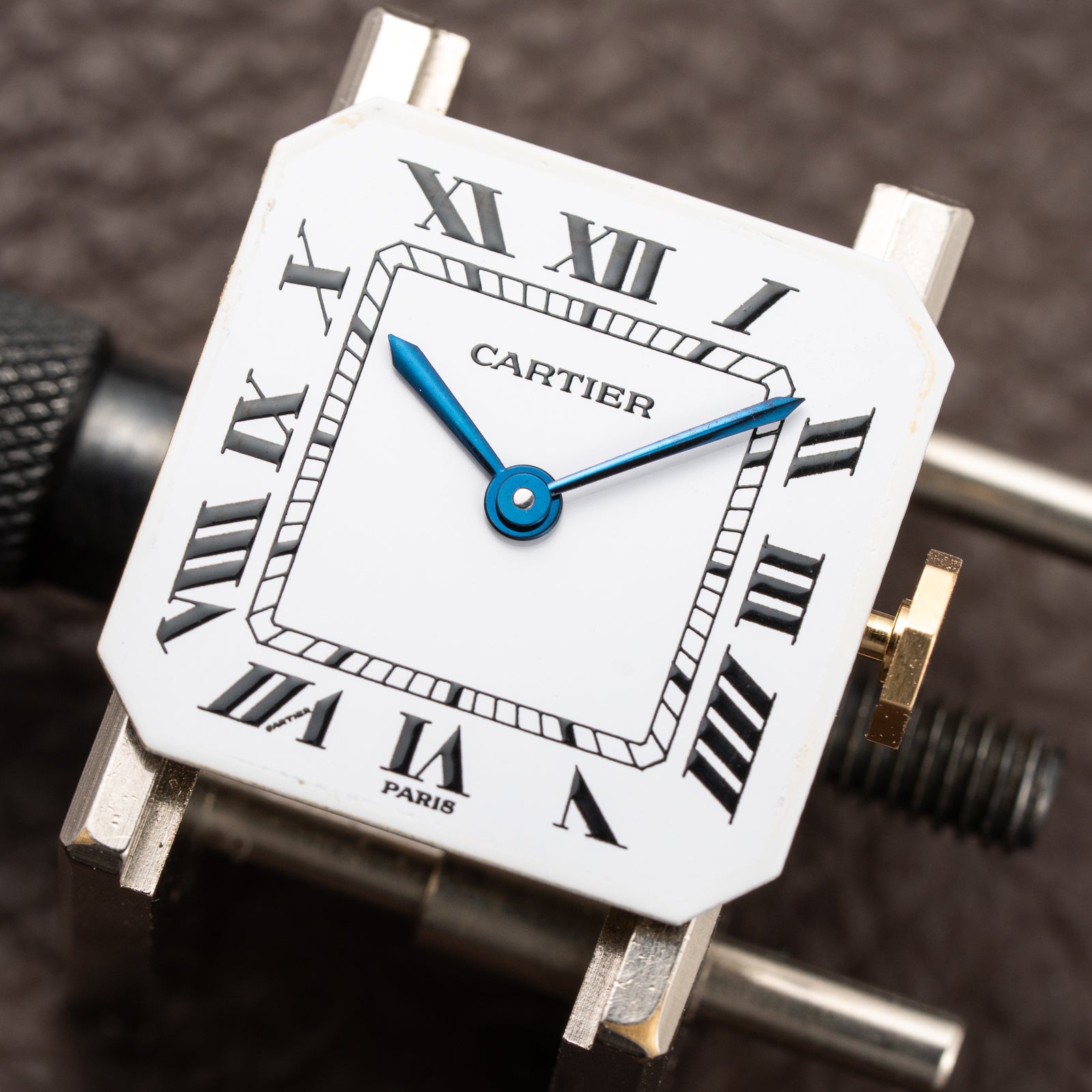Cartier Ceinture “Paris” 18K Yellow Gold GM Ref. 78099 from 1970s