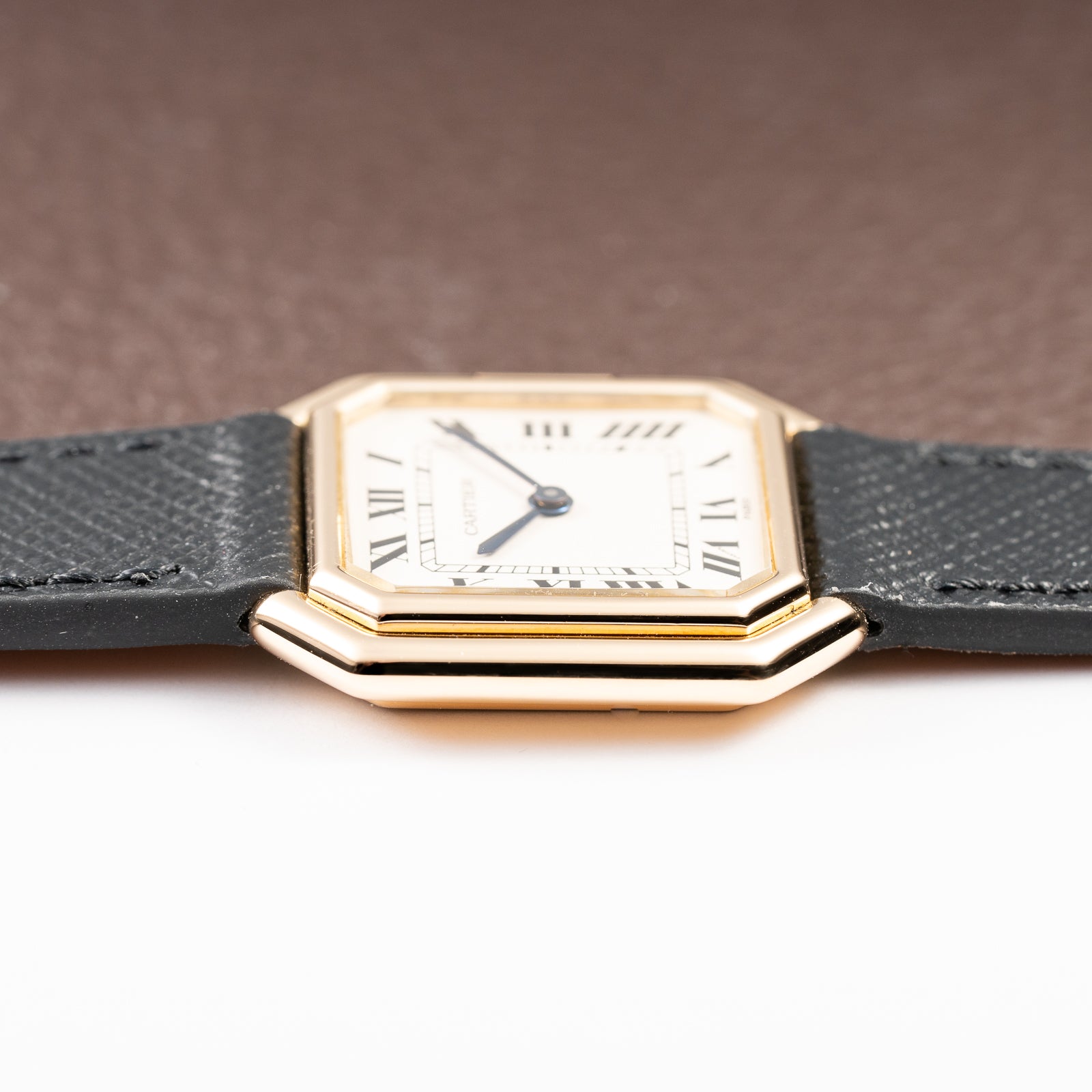 Cartier Ceinture 'Paris' Signed Dial 18K Yellow Gold GM Ref. 78099 from 1970s