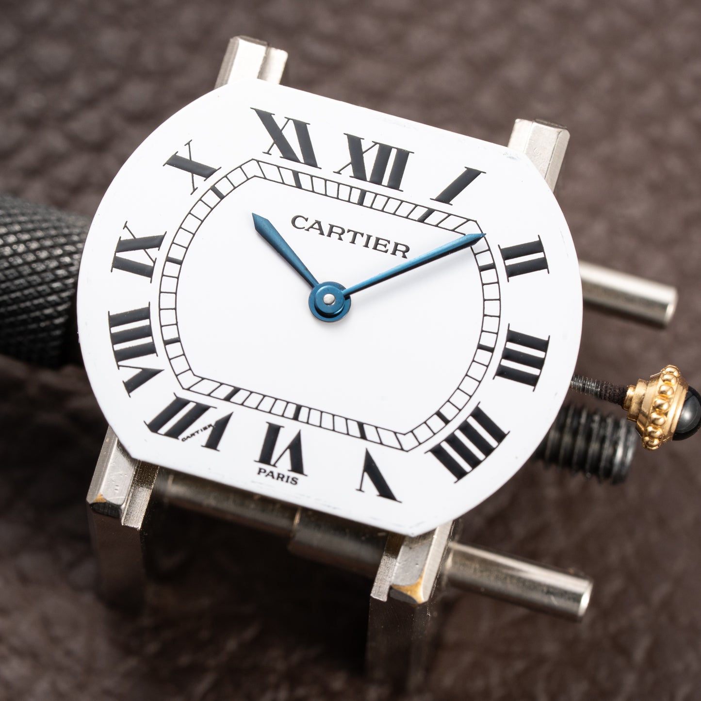 Cartier Ellipse Horizontal Jumbo “Paris” 18k Yellow Gold GM Ref. 78091 from 1970s