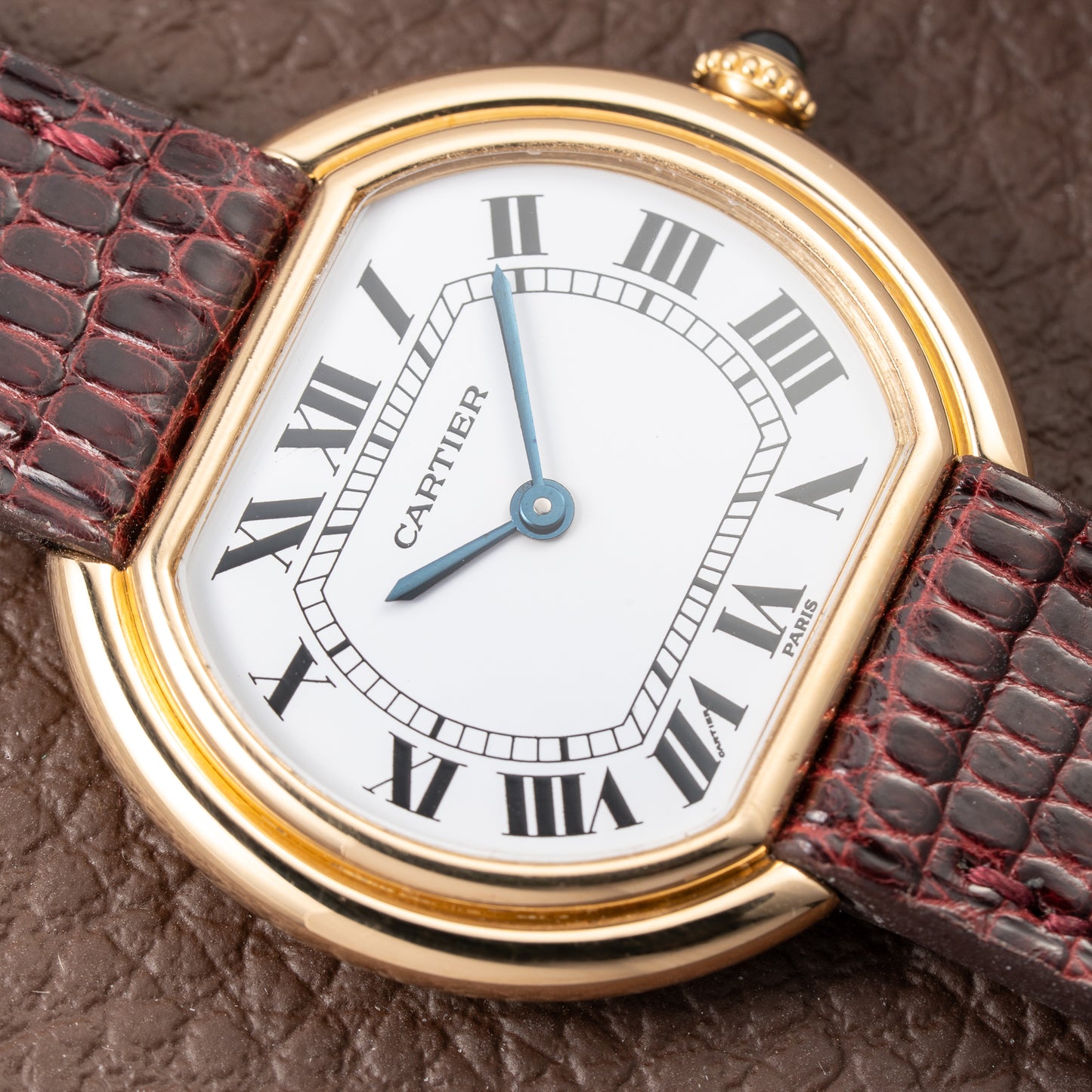 Cartier Ellipse Horizontal Jumbo “Paris” 18k Yellow Gold GM Ref. 78091 from 1970s