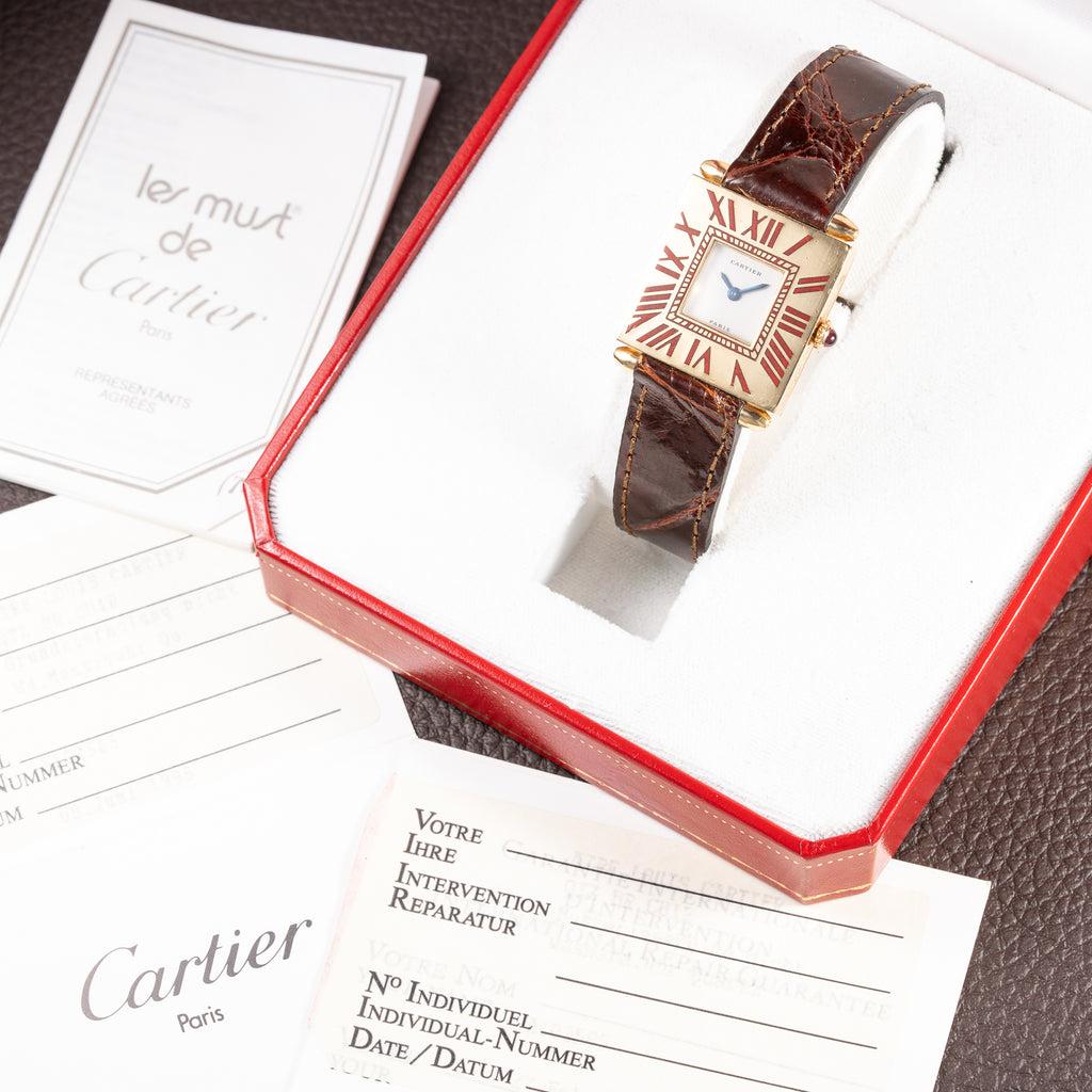 Cartier Obus 'Paris' Quadrant Red Burgundy Enamel Large Model 18k Yellow Gold GM Ref. A102 circa 1984