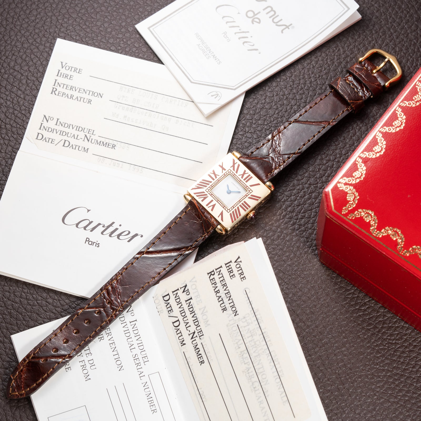 Cartier Obus 'Paris' Quadrant Red Burgundy Enamel Large Model 18k Yellow Gold GM Ref. A102 circa 1984