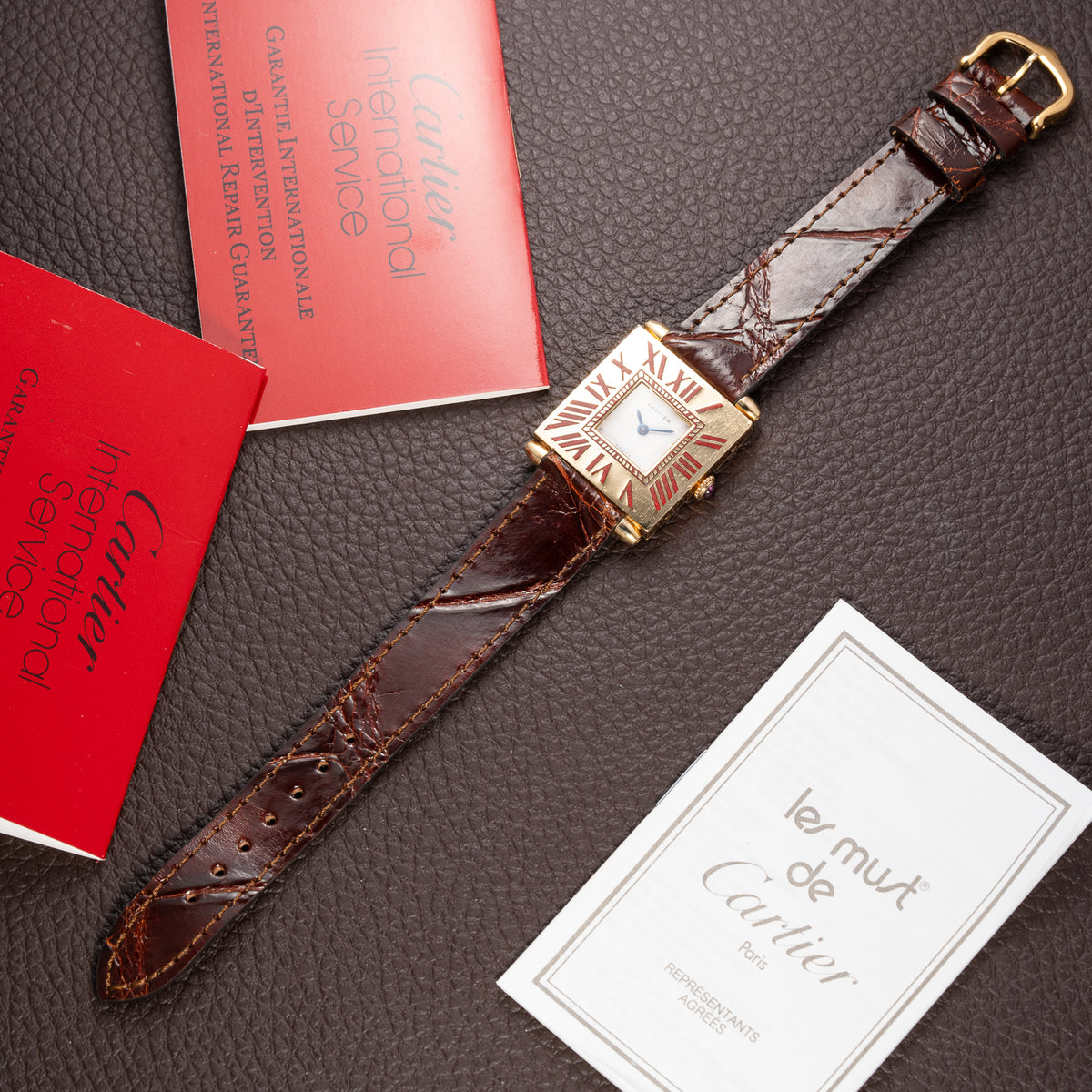 Cartier Obus 'Paris' Quadrant Red Burgundy Enamel Large Model 18k Yellow Gold GM Ref. A102 circa 1984