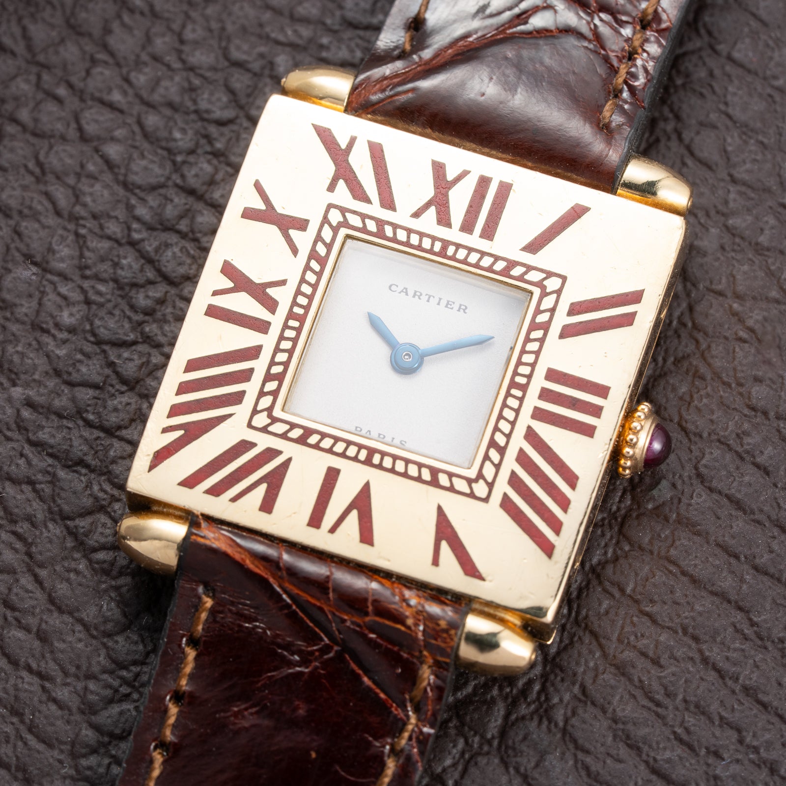 Cartier Obus 'Paris' Quadrant Red Burgundy Enamel Large Model 18k Yellow Gold GM Ref. A102 circa 1984