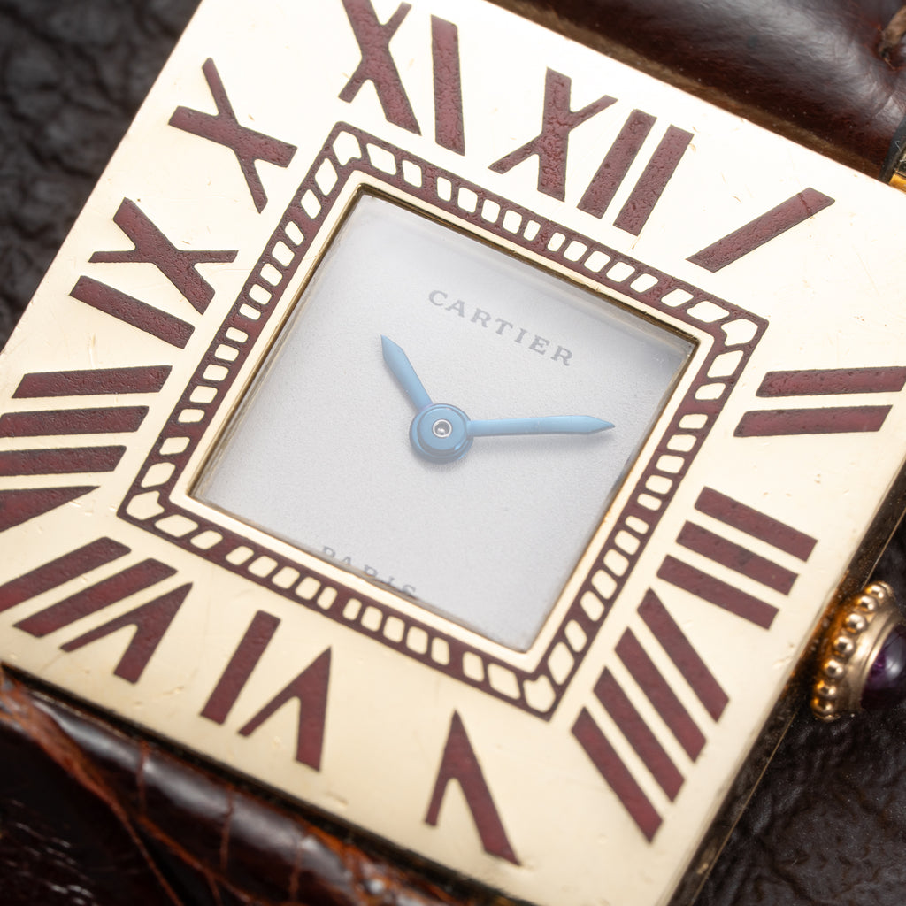 Cartier Obus 'Paris' Quadrant Red Burgundy Enamel Large Model 18k Yellow Gold GM Ref. A102 circa 1984