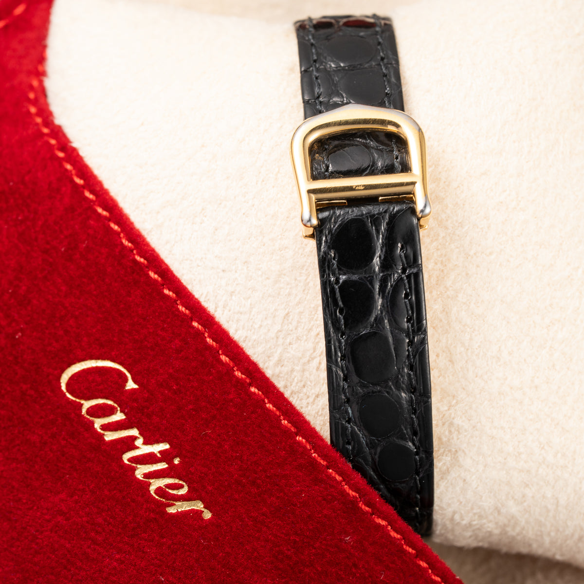 Cartier Panthère 18K Yellow Gold PM Cartier Service 2026 & 2 Year Warranty International Ref. 107000M from 1990s