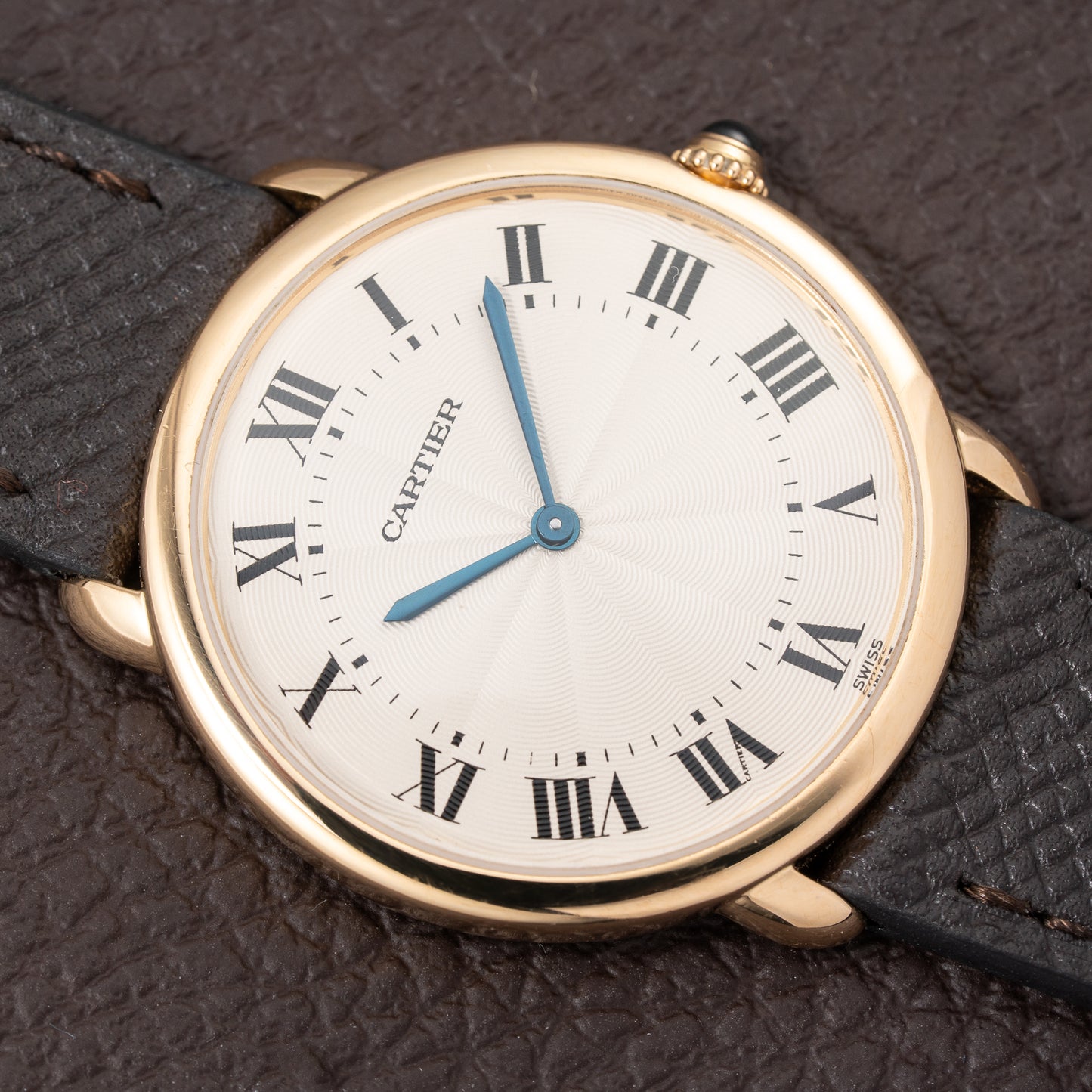 Cartier Ronde Louis Guilloché Dial 18K Yellow Gold Ref. 09001 from 1990s