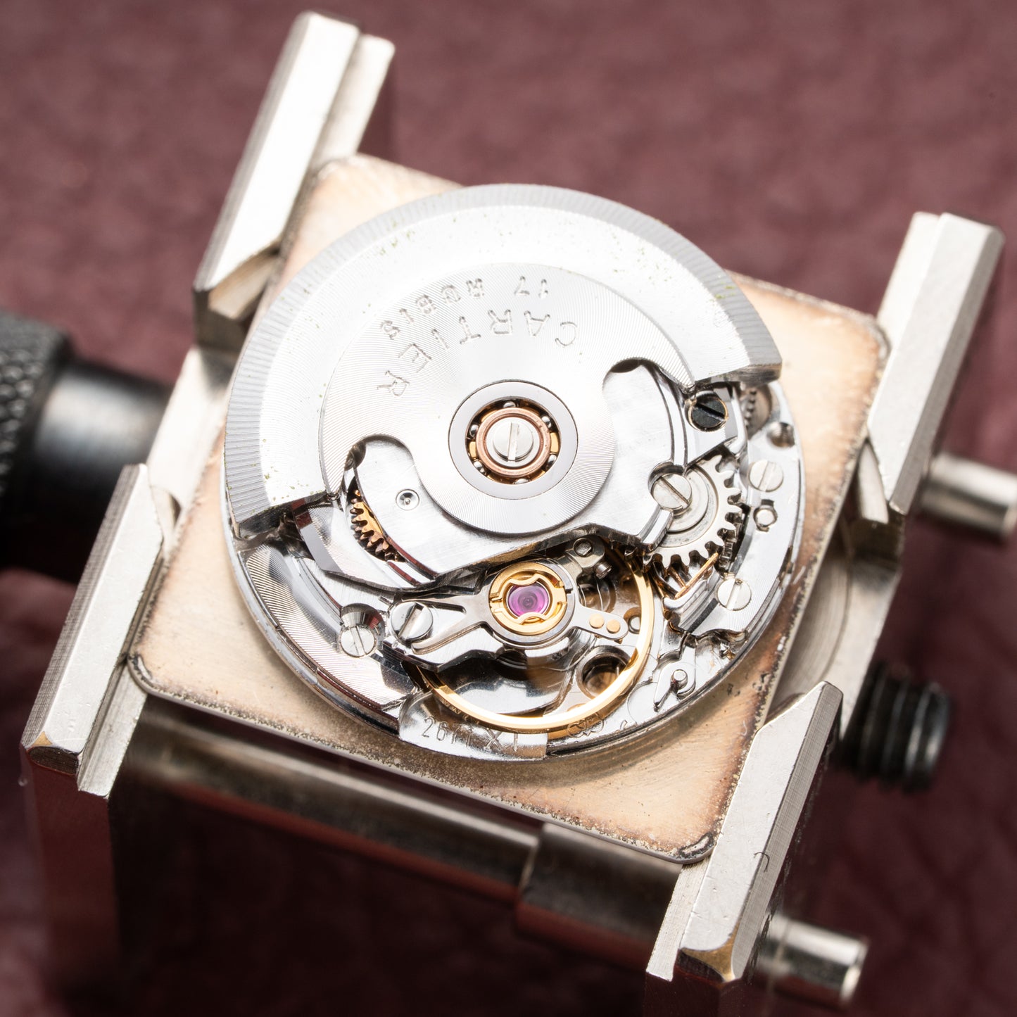 Cartier Santos Carrée Or Massif Gordon Gekko Unpolished 18k Yellow Gold Ref 2960 from 1980s