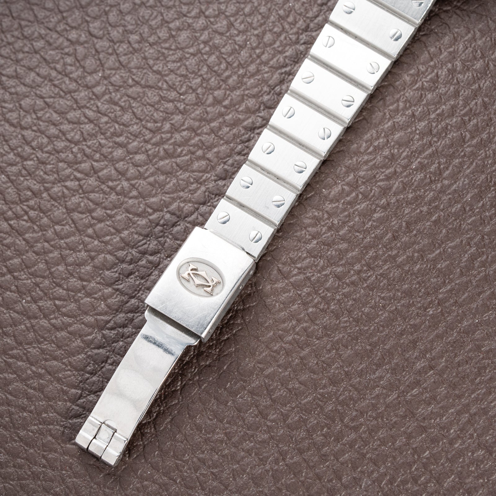 Cartier Santos Carrée Lady Burgundy Red Dial “Swiss Only” Automatic Ref. 0901 from 1980s