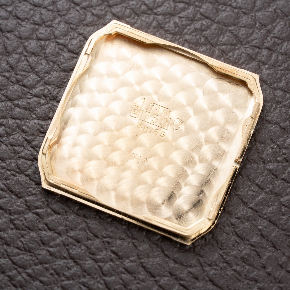 Cartier Santos Dumont Extra Plat Guilloché 18K Yellow Gold Ref. 821054 from 1980s