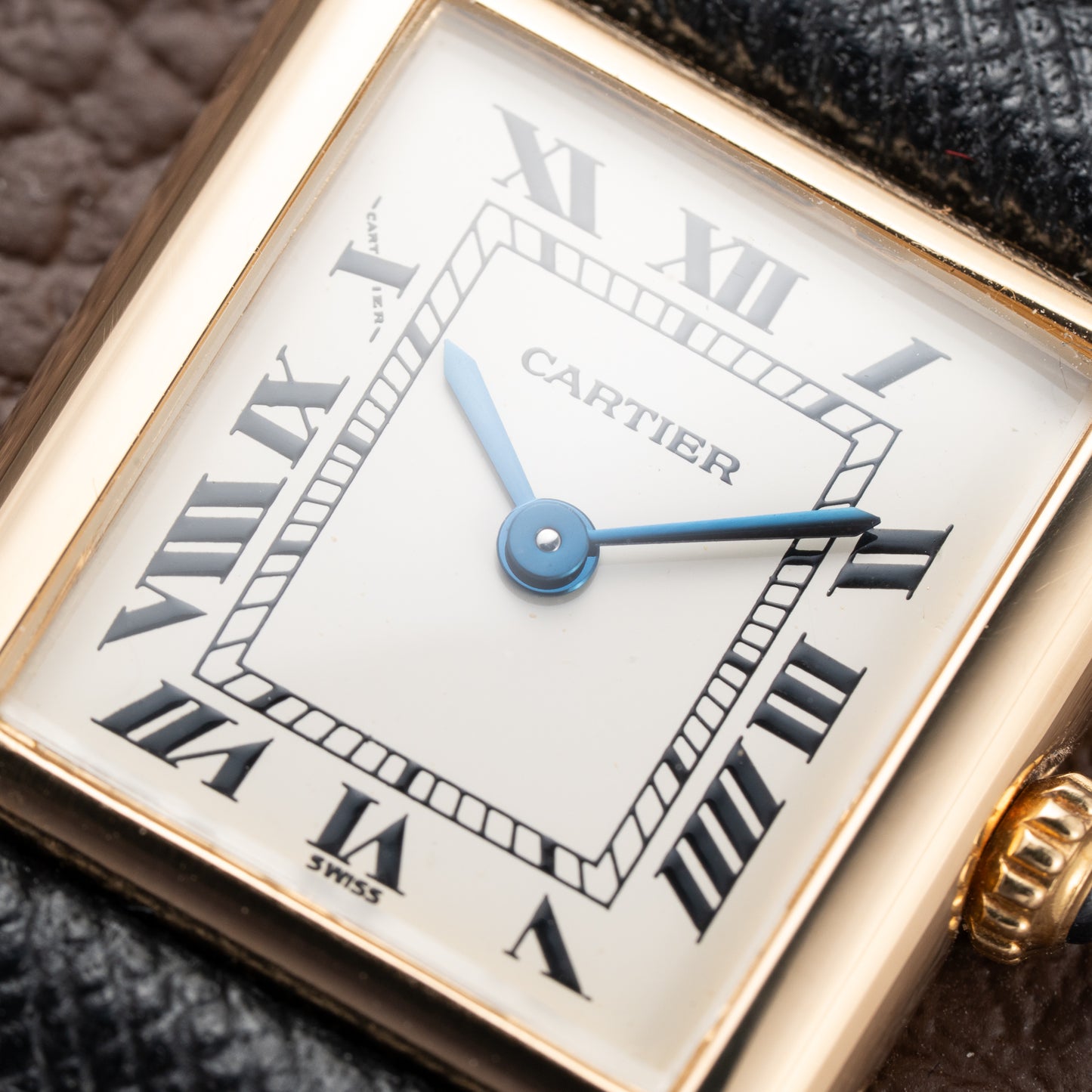 Cartier Tank Louis Lady Quartz 18K Yellow GoldPM Ref. 66001 from 1990s