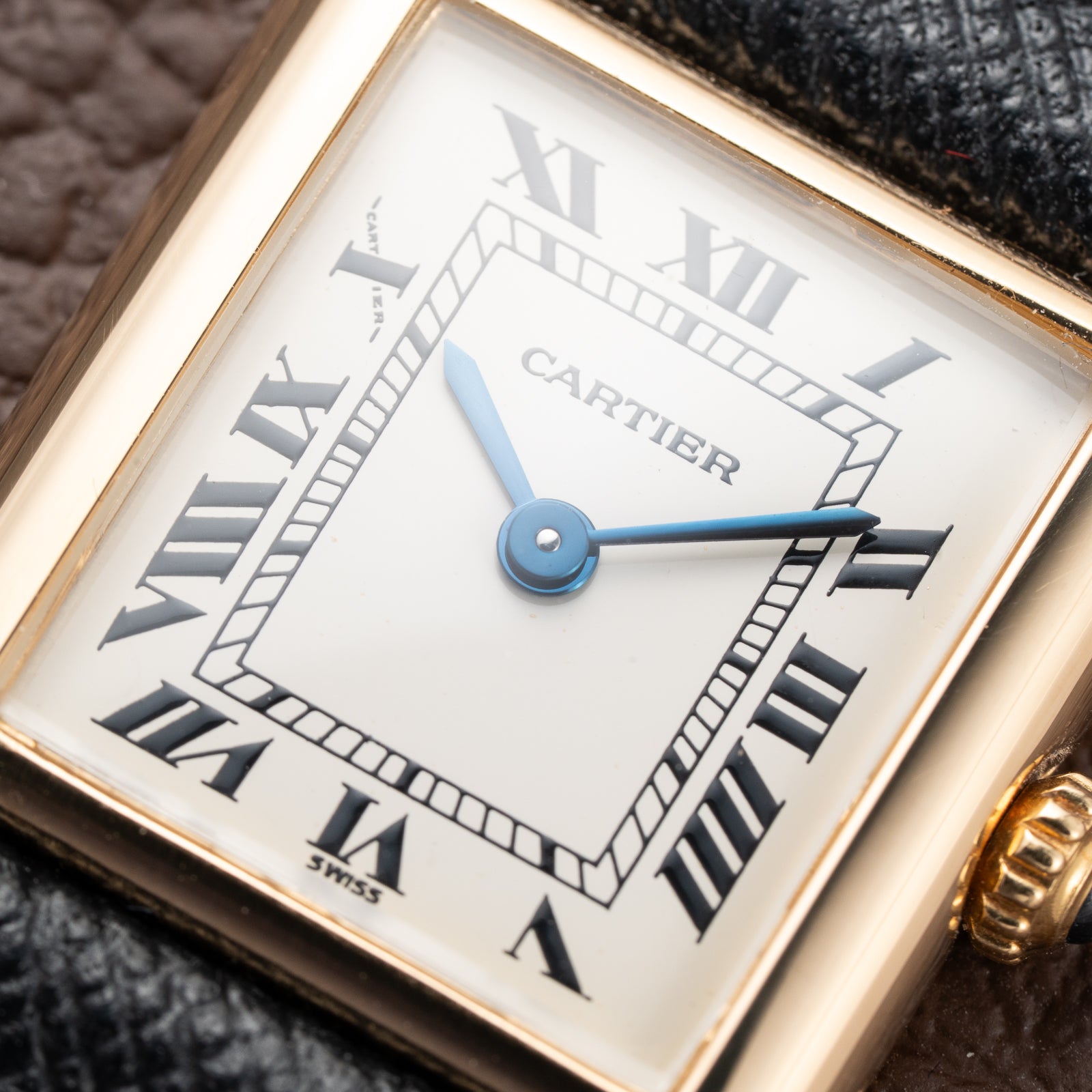 Cartier Tank Louis Lady Quartz 18K Yellow GoldPM Ref. 66001 from 1990s