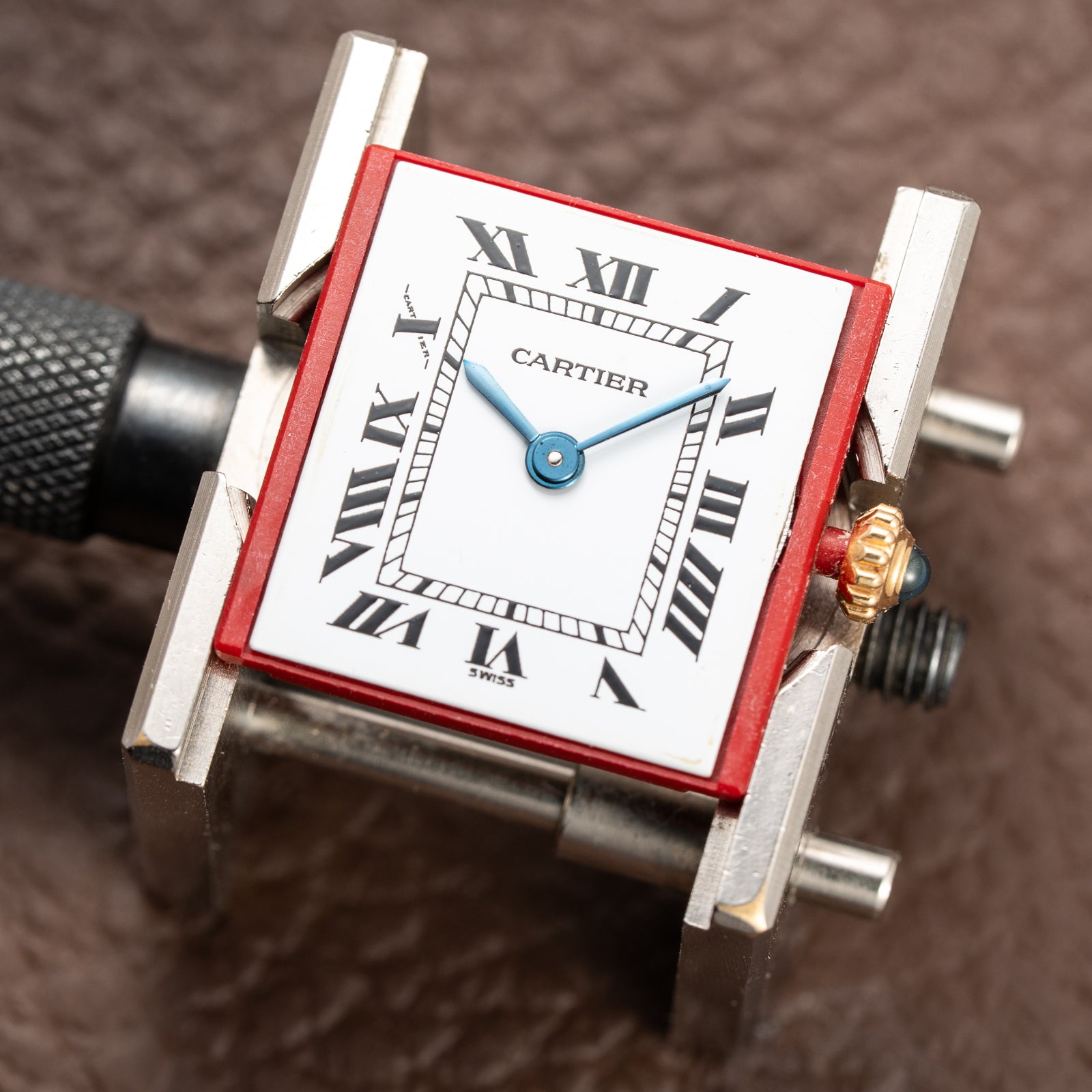 Cartier Tank Louis Quartz PM 18K Yellow Gold Ref. 66001 from 1990s