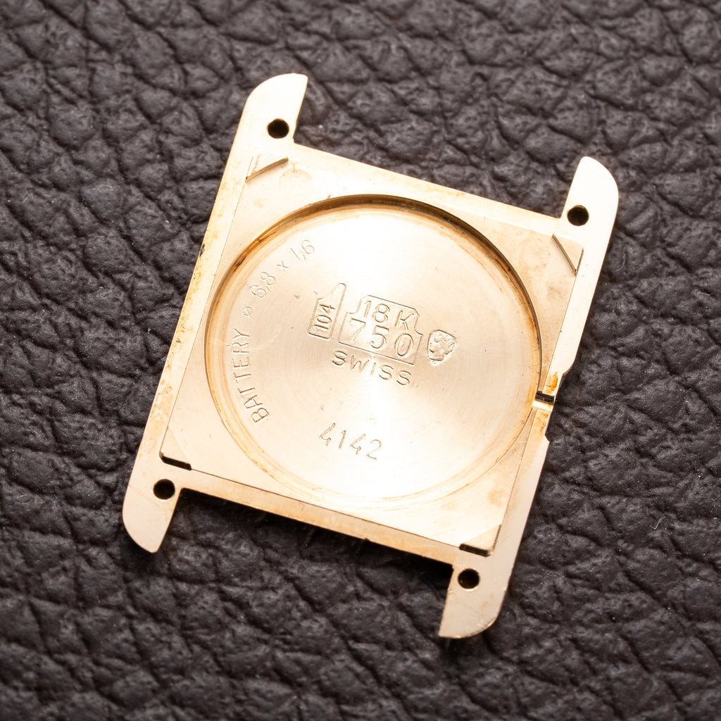 Cartier Tank Louis Lady Quartz 18K Yellow Gold PM Ref. 66001 from 1990s