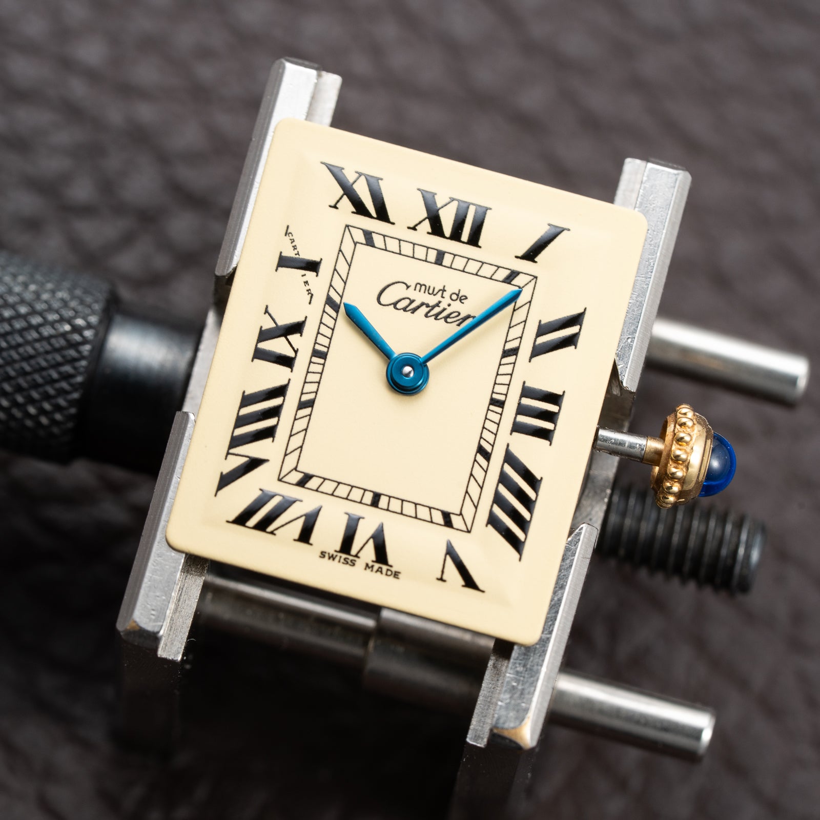 Cartier Tank Must de “Lemon” Roman Dial PM Vermeil PM Ref. 2415 from 1990s