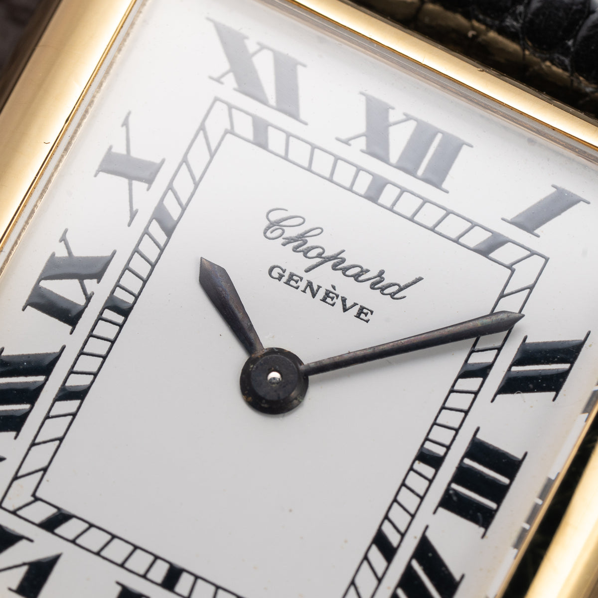 Chopard Tank 18k Yellow Gold Manual Winding Ref. 2111 with Original Box and Service Papers