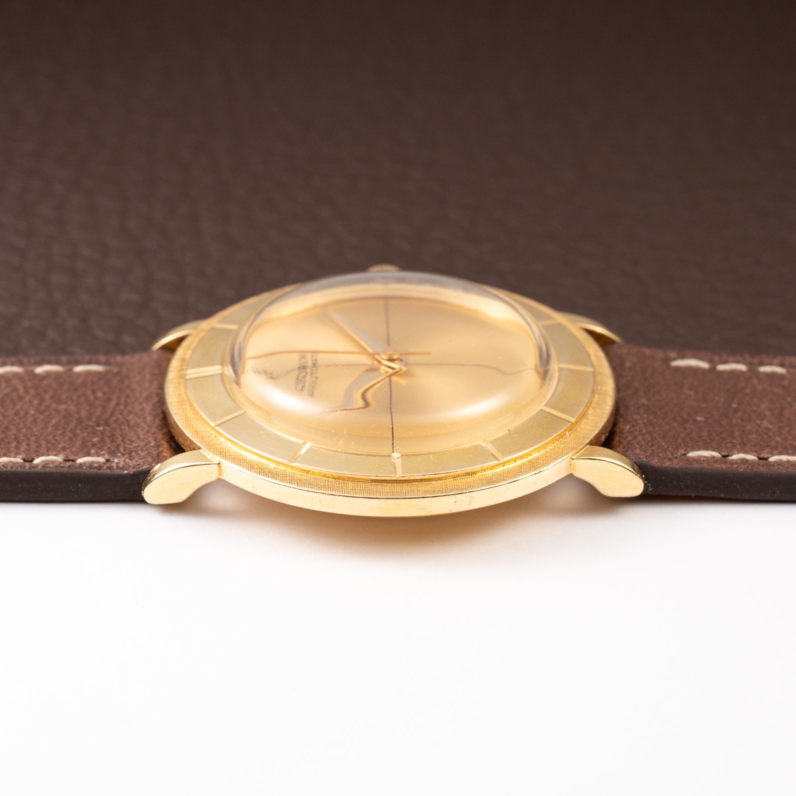 Corum Disco Volante Automatic 18K Yellow Gold Ref. 5271 from 1960s