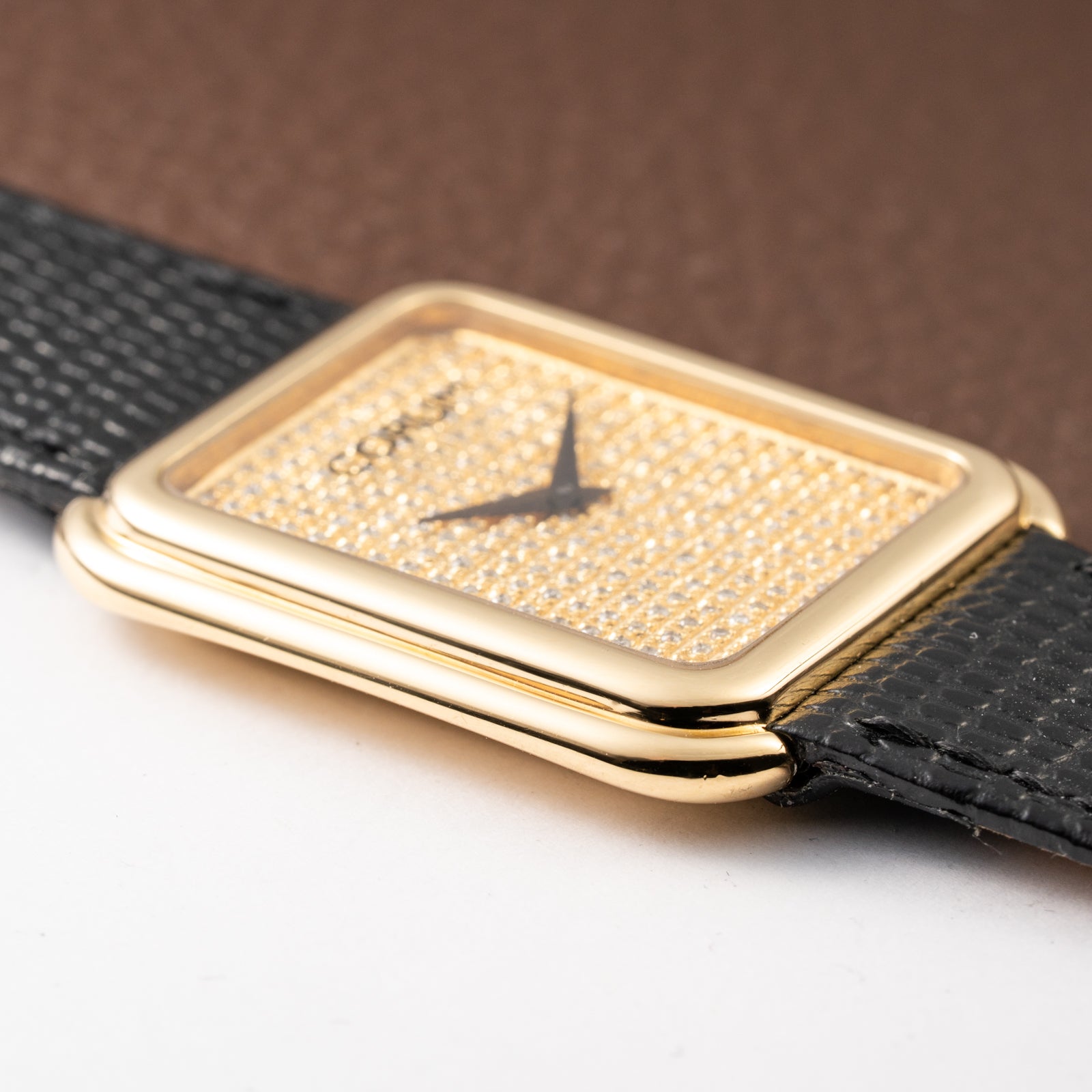 Corum Factory Diamond Pavé 18k Yellow Gold Jumbo Size  Ref. 27118 from 1970s