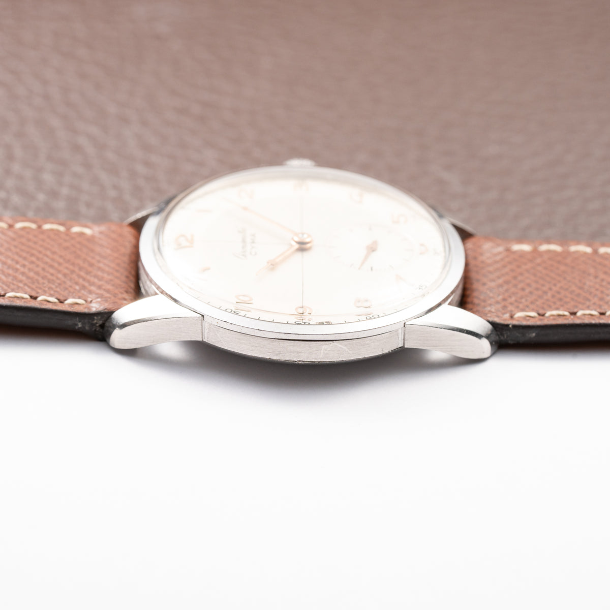 Cyma Chronometré Two Tone Crosshiar Dial Stainless Steel Calibre 216 Ref. 23315 from 1940s
