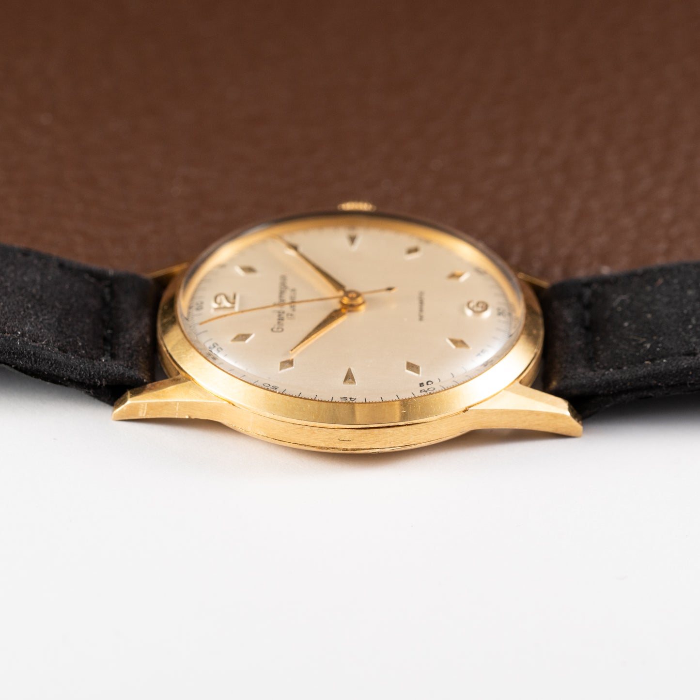 Girard Perregaux Antimagnetic 18K Yellow Gold Dress Watch New Old Stock 1950s