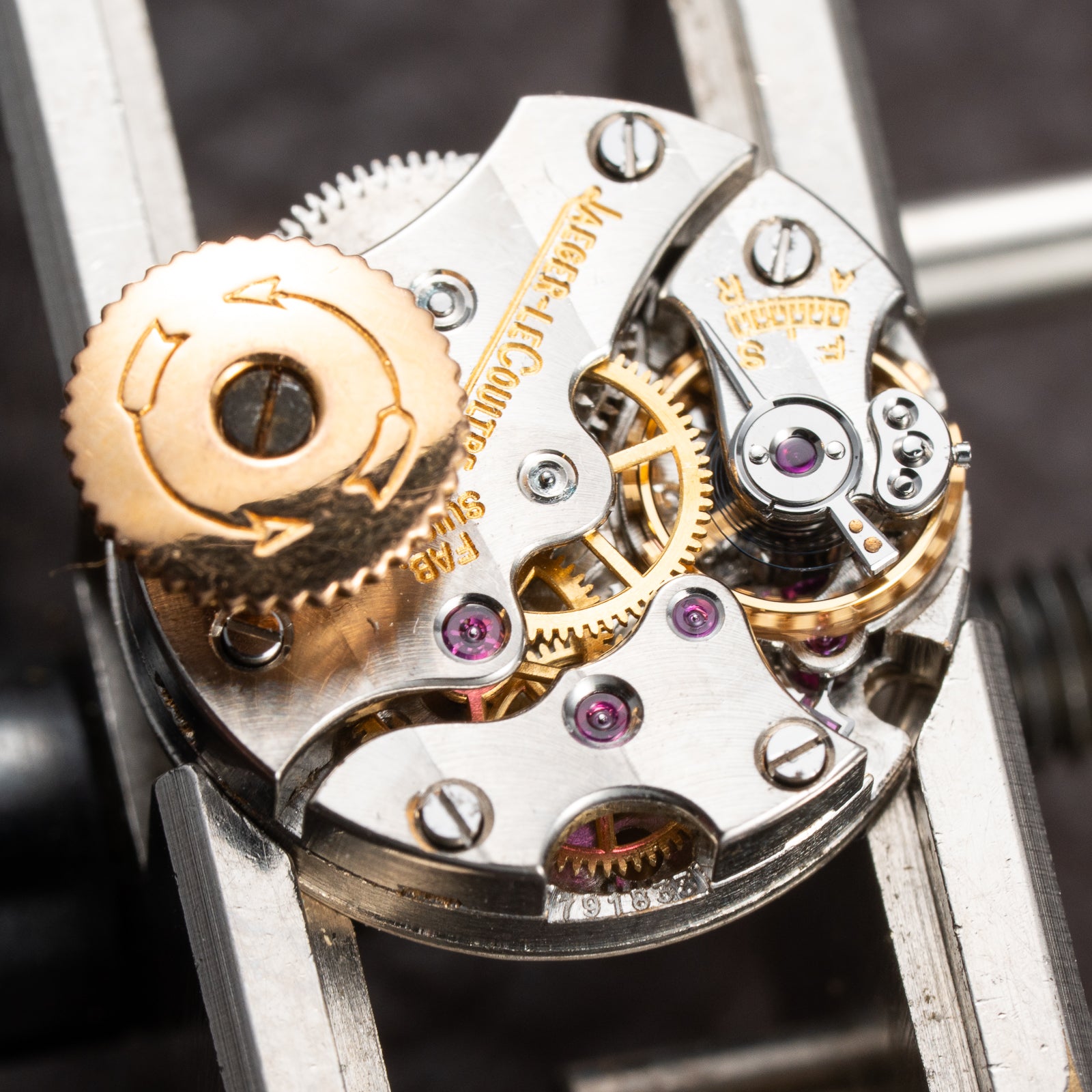Jaeger-LeCoultre Cocktail Watch 'Backwinder' Sculptural Twisted French Design 18K Rosé Gold Circa 1950s