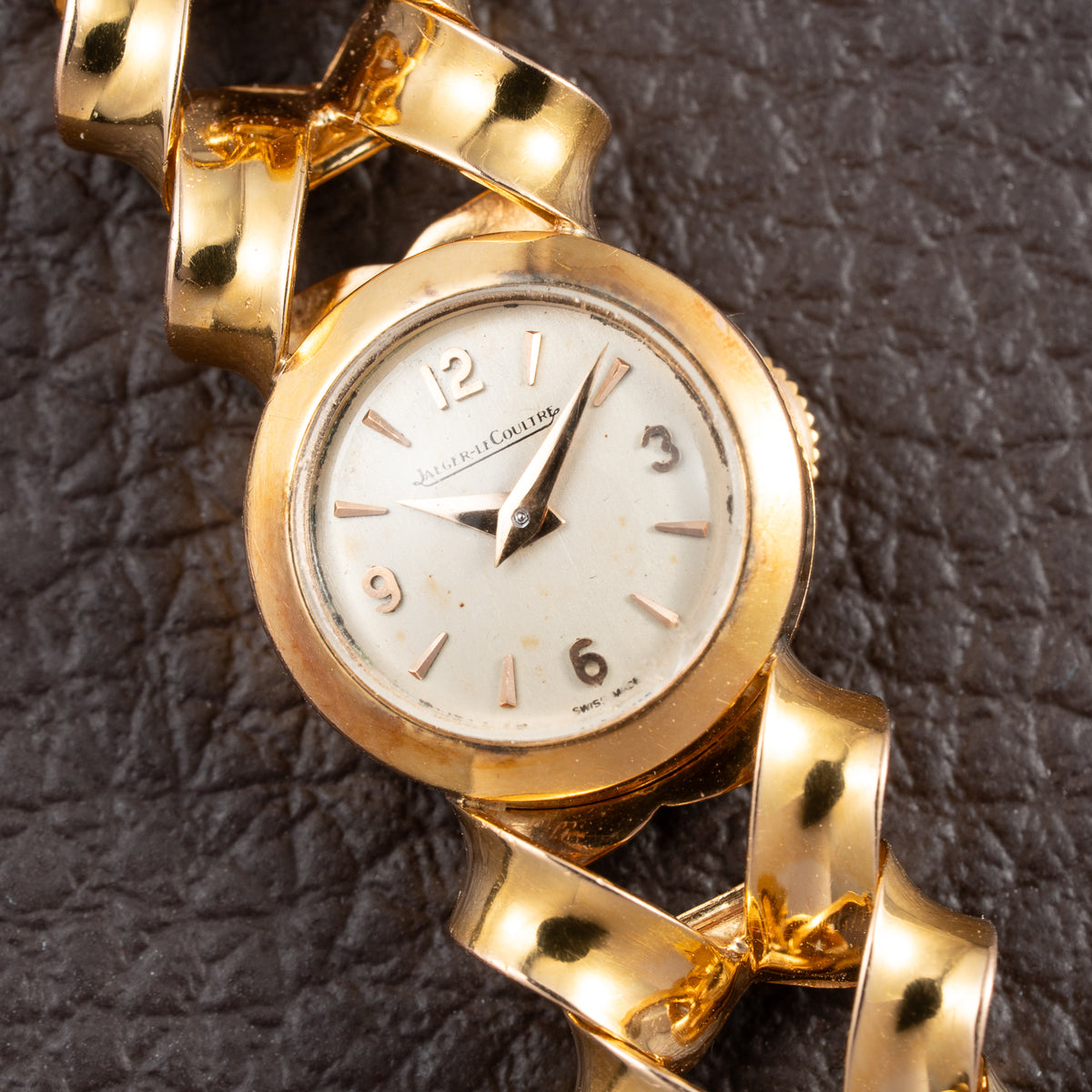 Jaeger-LeCoultre Cocktail Watch 'Backwinder' Sculptural Twisted French Design 18K Rosé Gold Circa 1950s