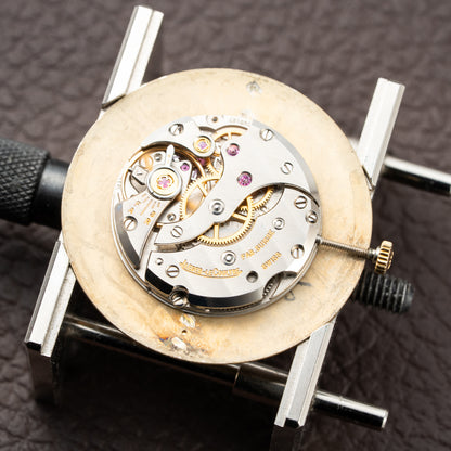 Jaeger LeCoultre Dress Watch Ultra thin Crosshair Dial 18K Yellow Gold Ref 1947