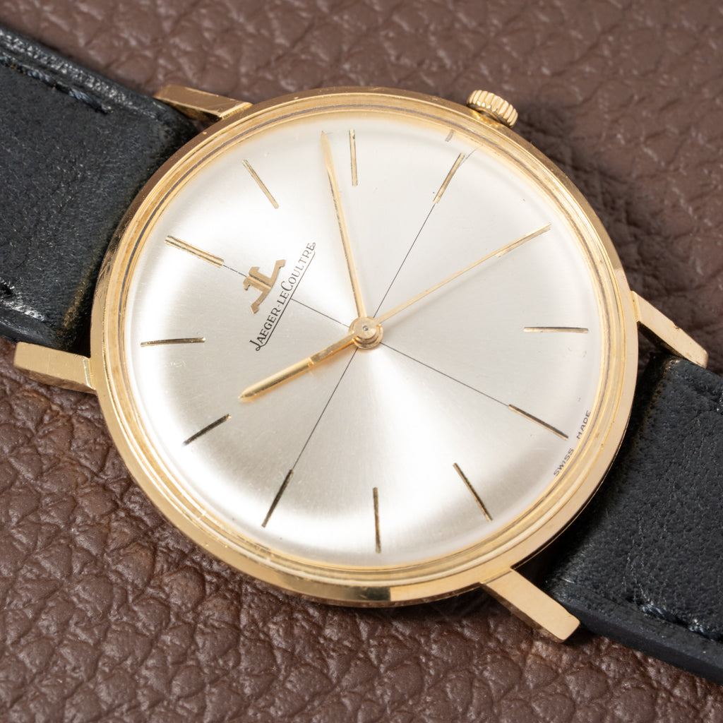 Jaeger-LeCoultre Dress Watch Crosshair Dial Ultra-Thin 18K Yellow Gold Ref. 2285 from 1950s
