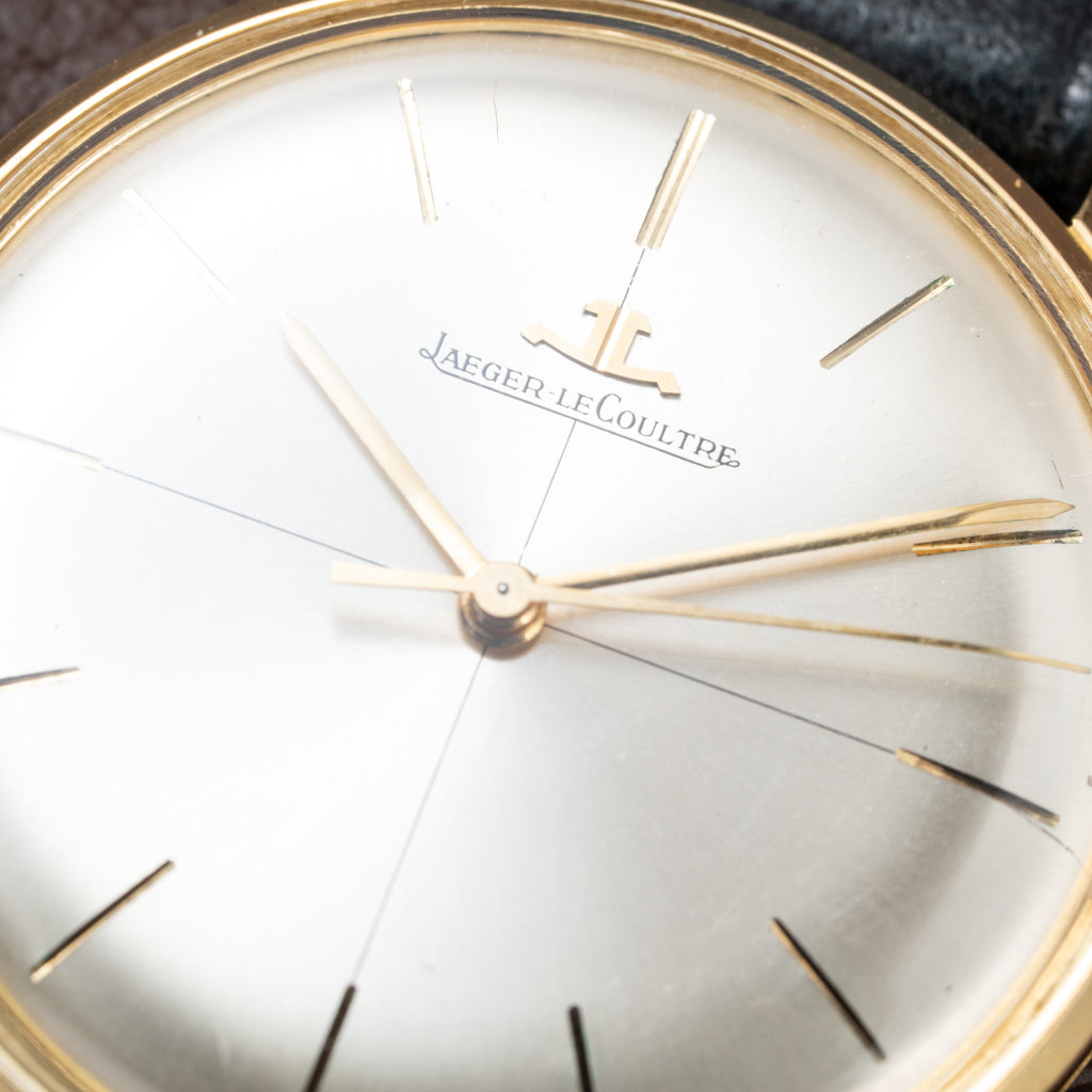Jaeger-LeCoultre Dress Watch Crosshair Dial Ultra-Thin 18K Yellow Gold Ref. 2285 from 1950s