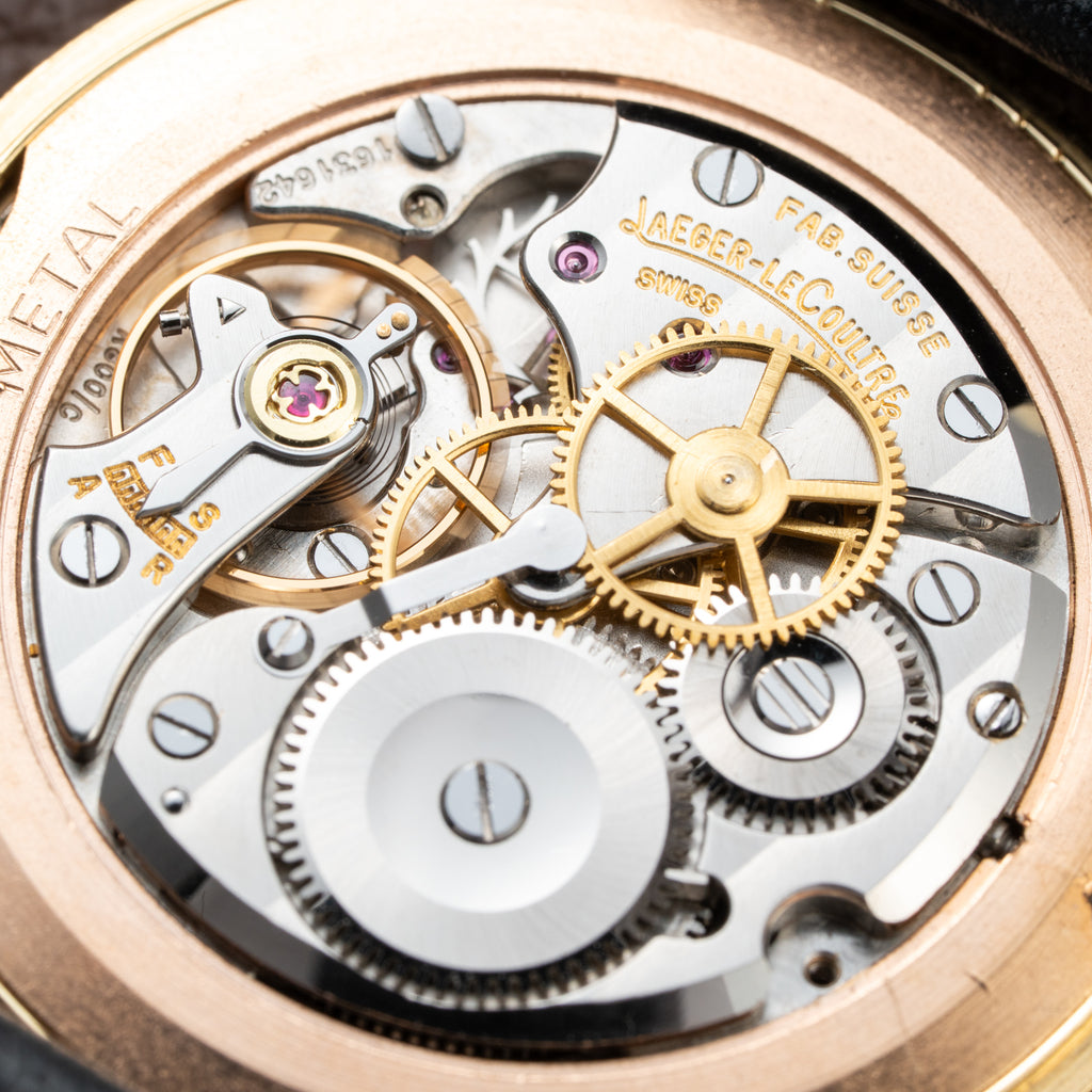 Jaeger-LeCoultre Dress Watch Crosshair Dial Ultra-Thin 18K Yellow Gold Ref. 2285 from 1950s