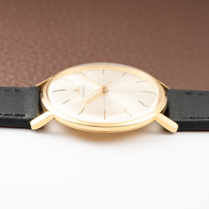 Jaeger-LeCoultre Dress Watch Crosshair Dial Ultra-Thin 18K Yellow Gold Ref. 2285 from 1950s