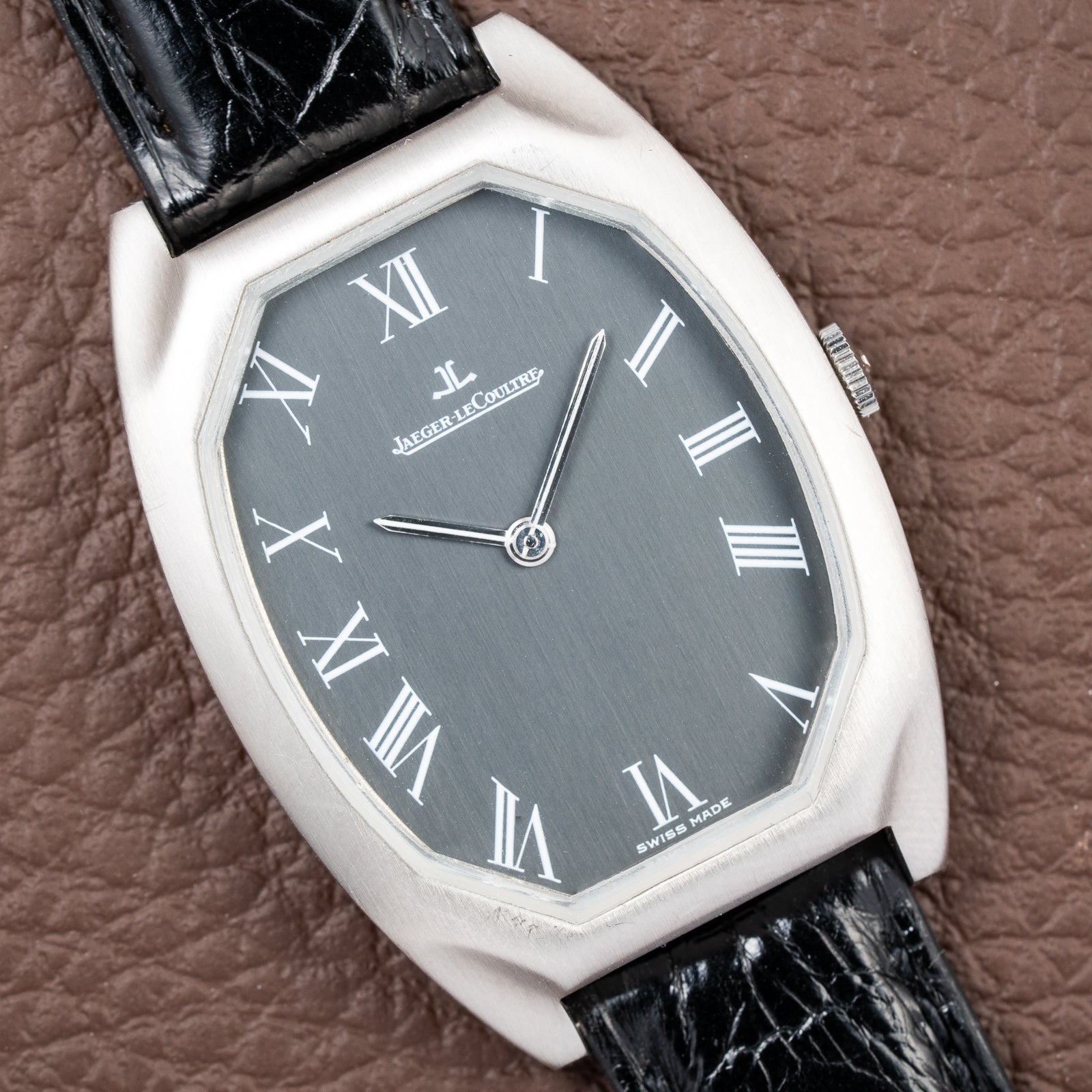 Jaeger-LeCoultre Tank Tonneau Jumbo Grey Roman Dial Ref. 9114.42 from 1970s