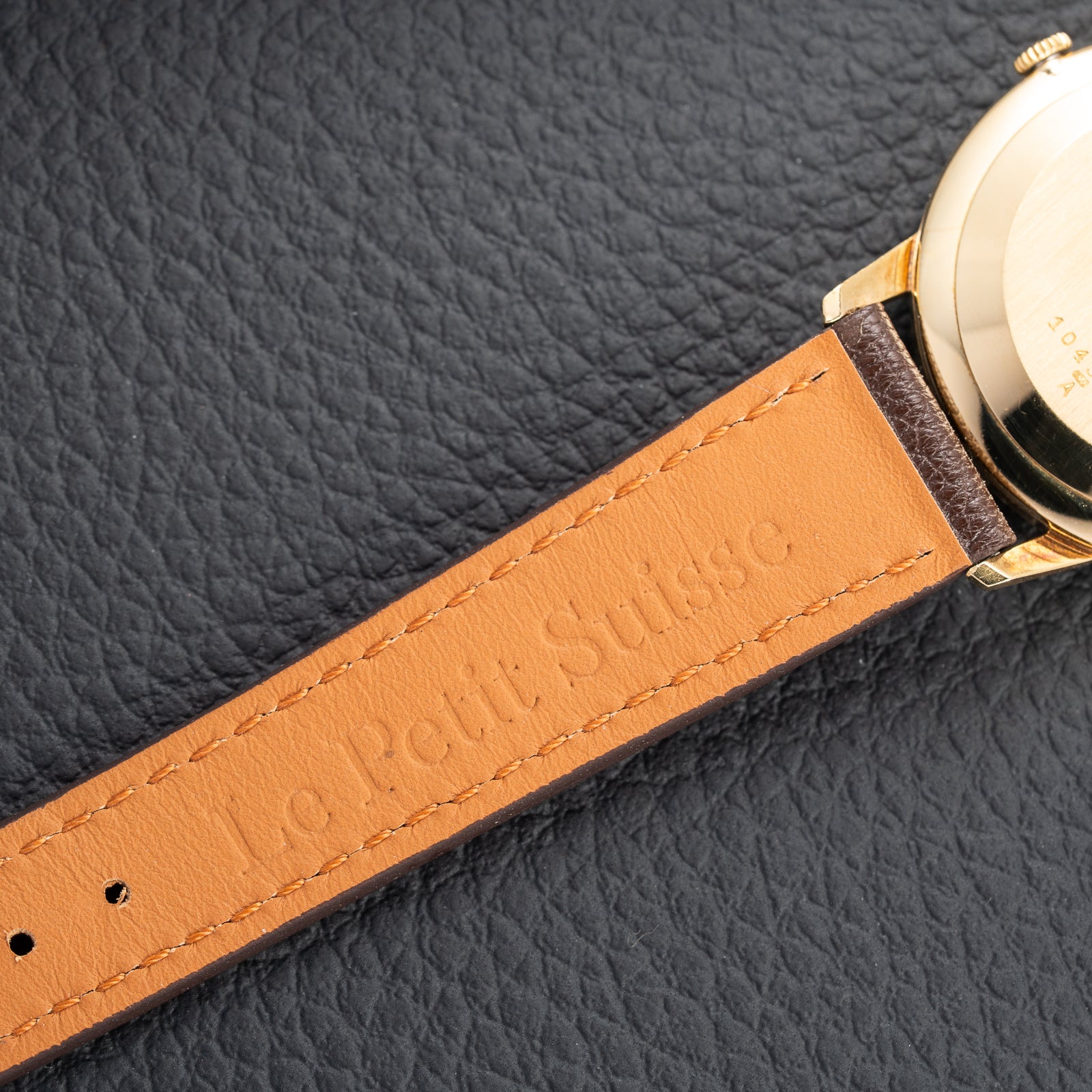 Jaeger-LeCoultre Dress Watch Centre Seconds 18K Yellow Gold Ref. 20002 from 1960s
